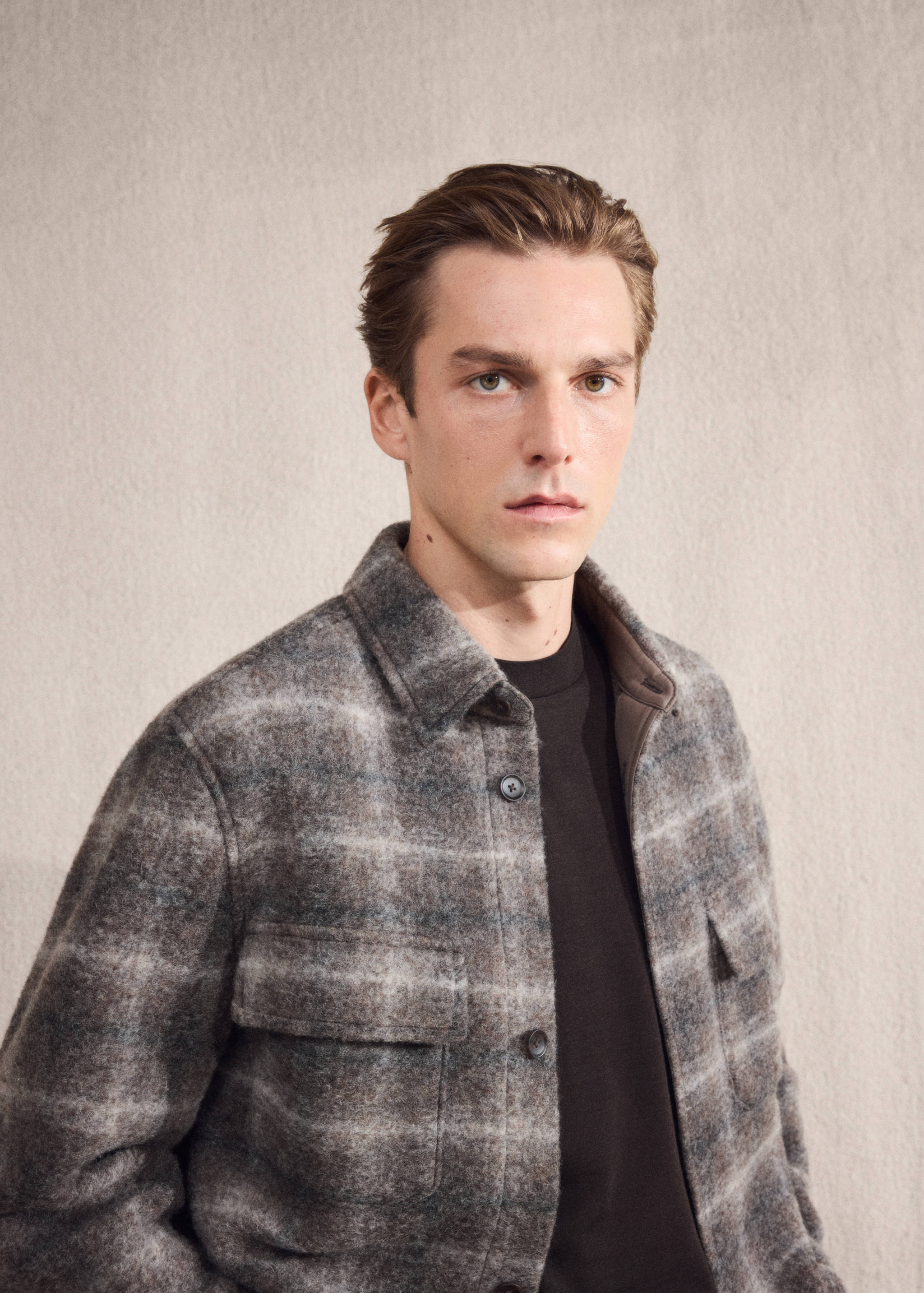 Koszula wierzchnia z mieszanki wełny w kratę - Szczegóły artykułu 3