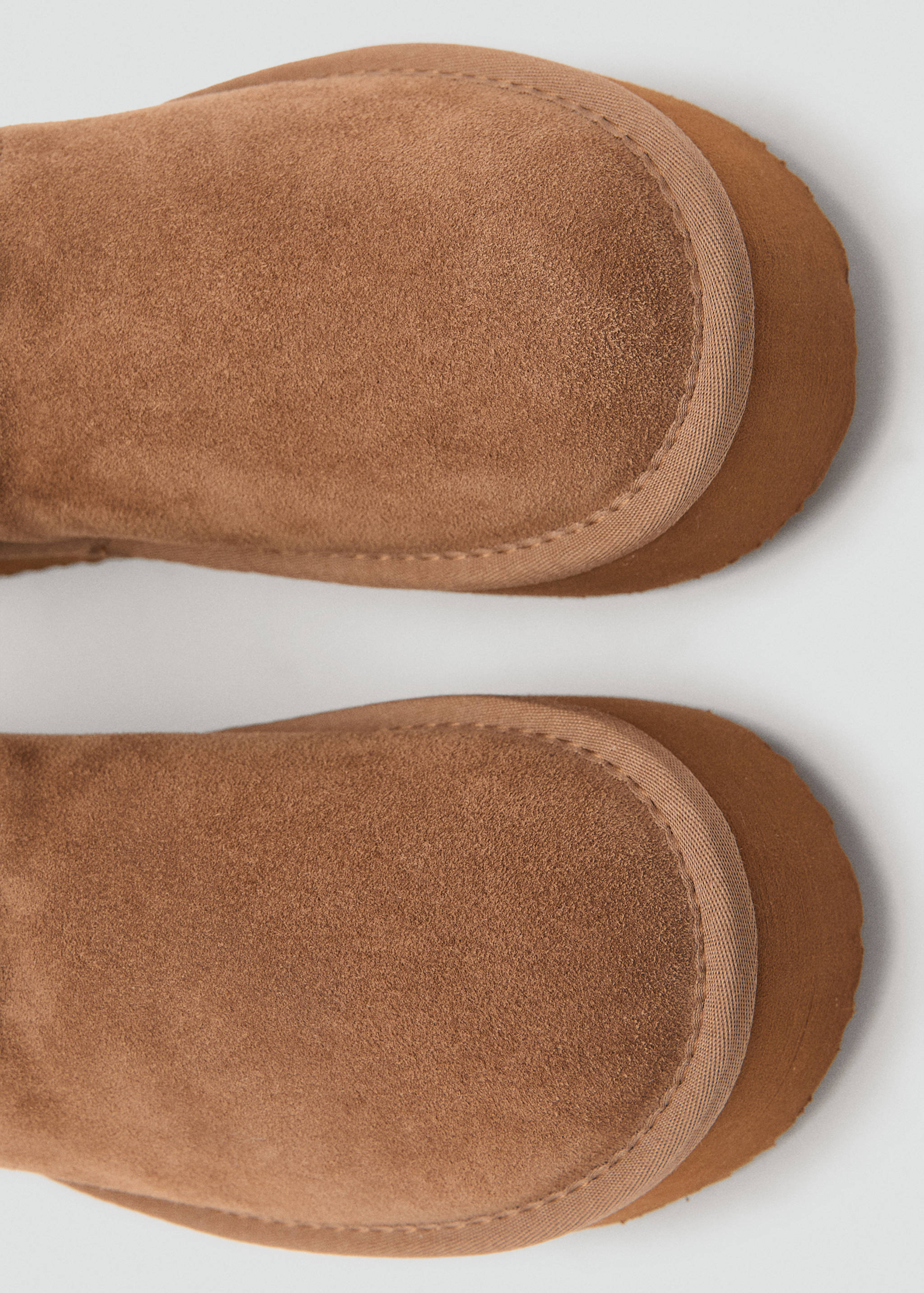 Suede leather ankle boots - Details of the article 2