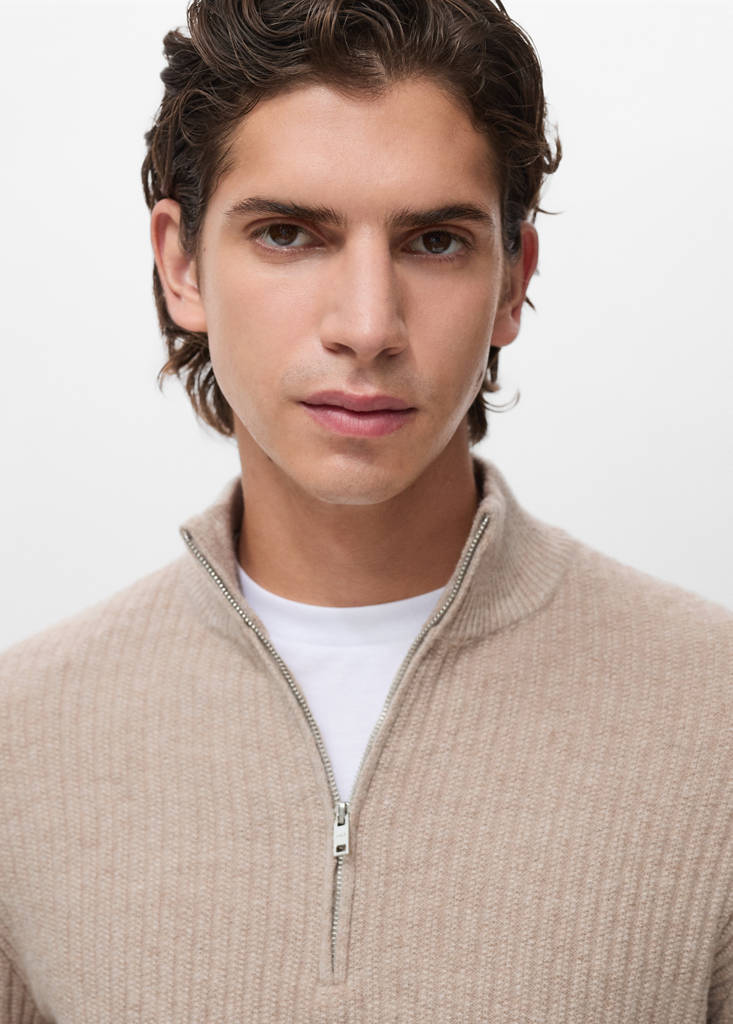 Ribbed sweater with zip neck — Sand