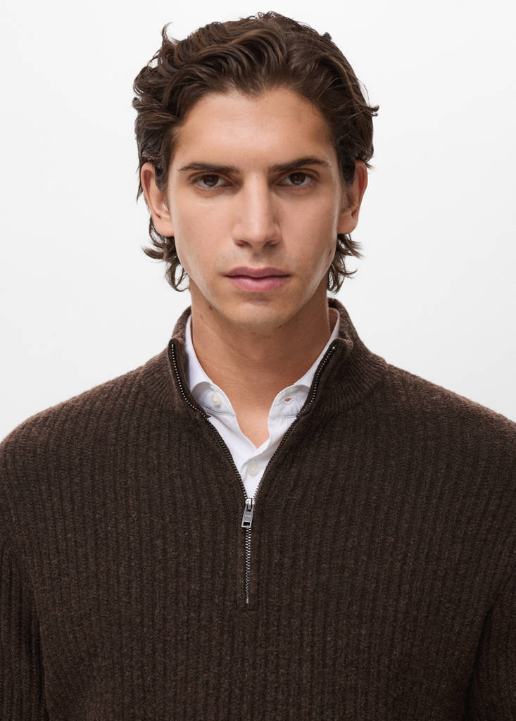 Ribbed sweater with zip neck — Brown