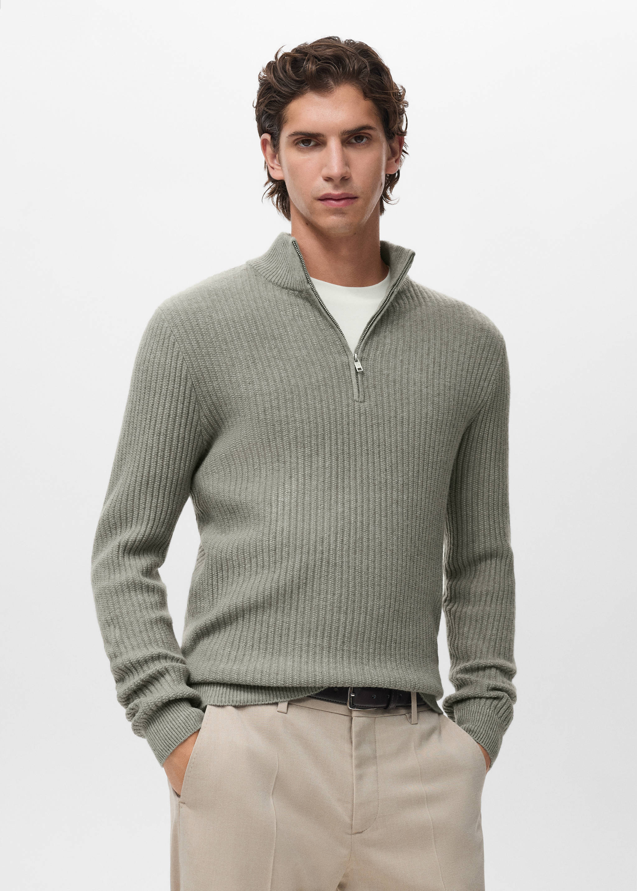 Ribbed sweater with zip neck - Medium plane