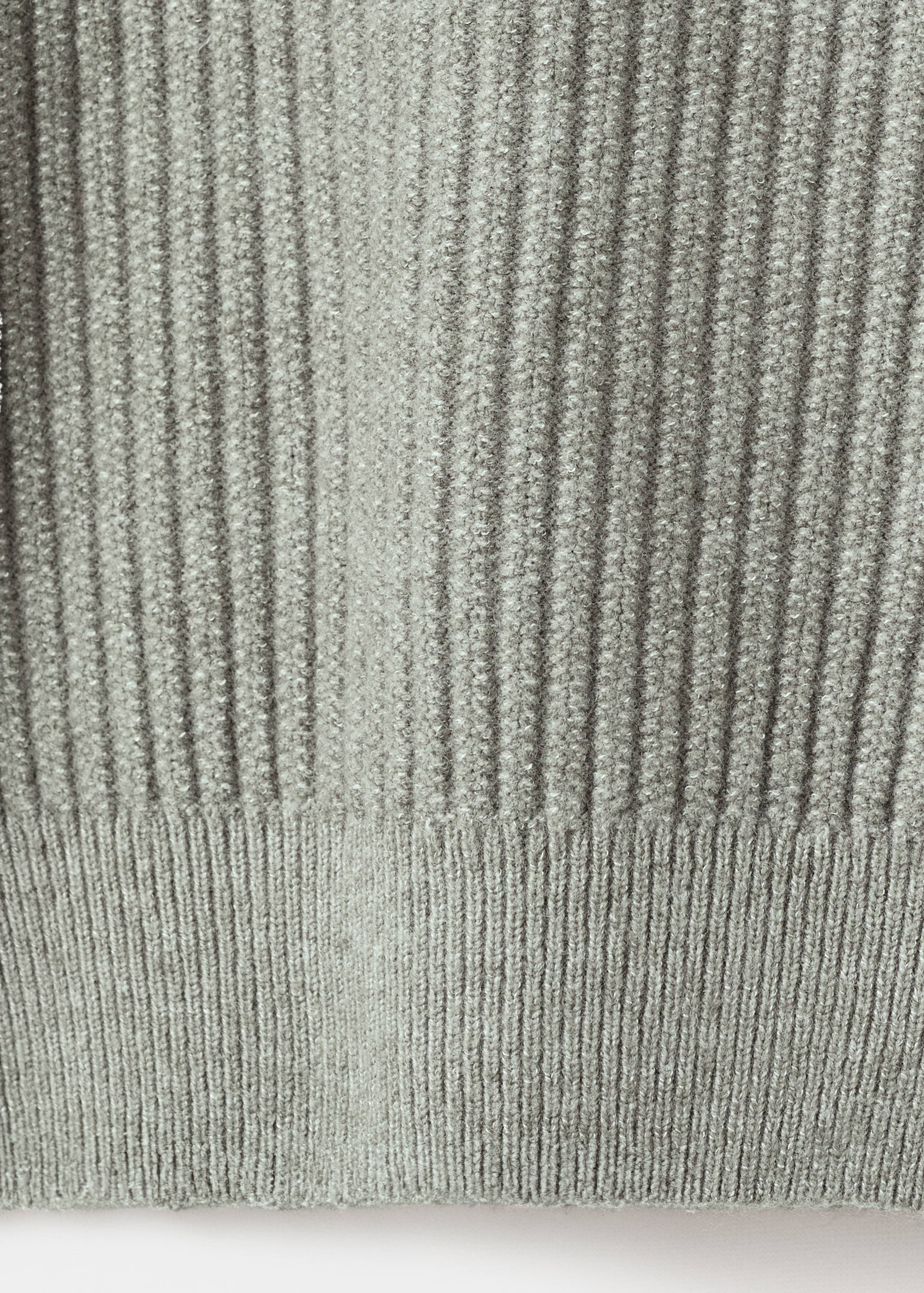 Ribbed sweater with zip neck - Details of the article 0