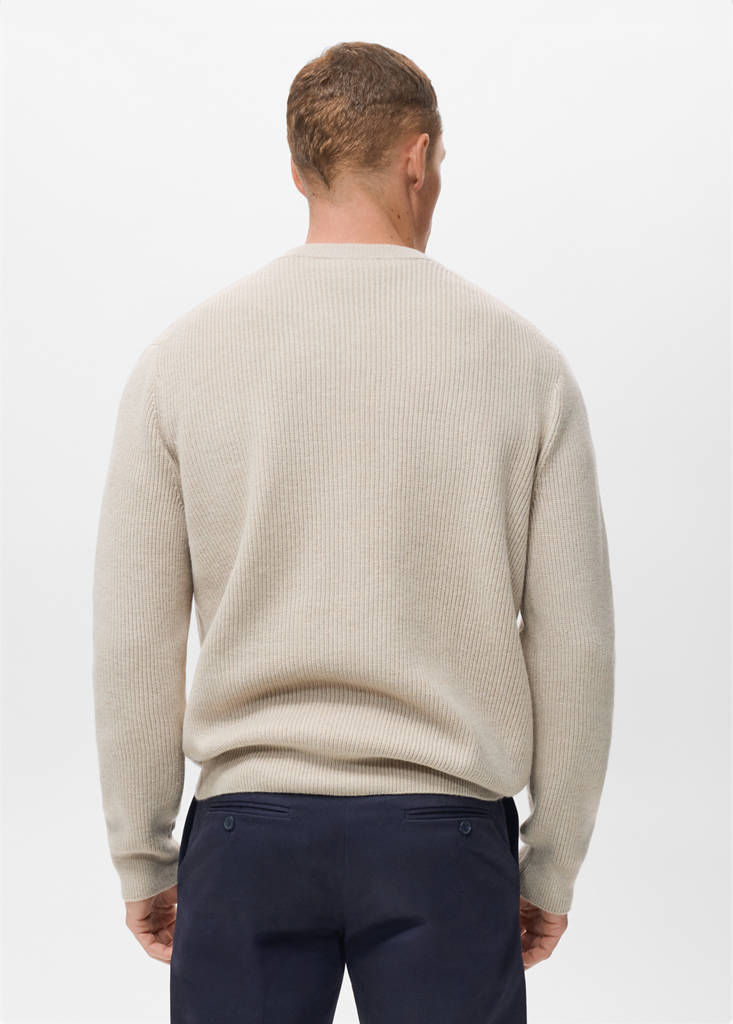 Knitted ribbed sweater — Sand