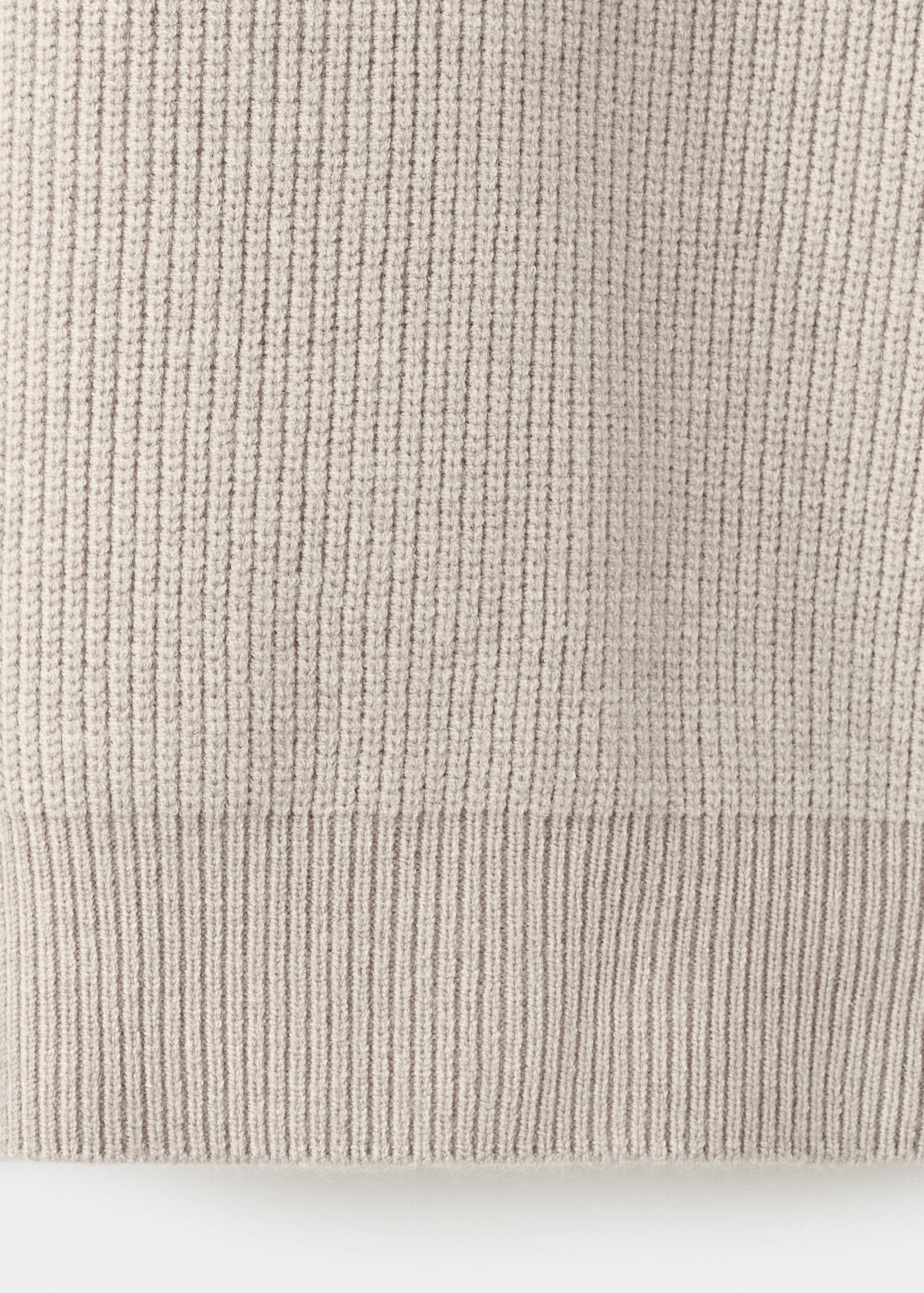Knitted ribbed sweater - Details of the article 0