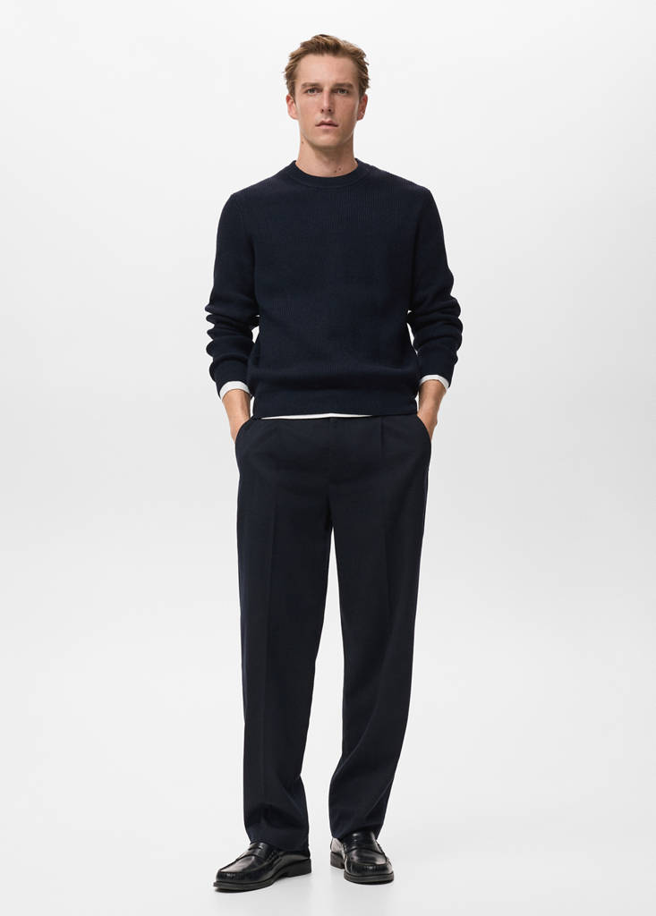 Knitted ribbed sweater — Navy