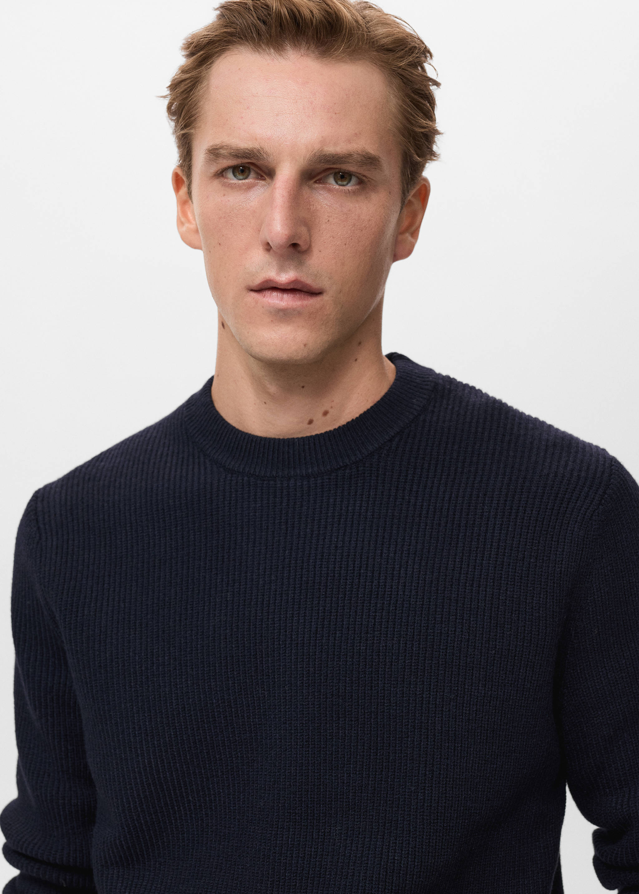 Knitted ribbed sweater - Details of the article 1