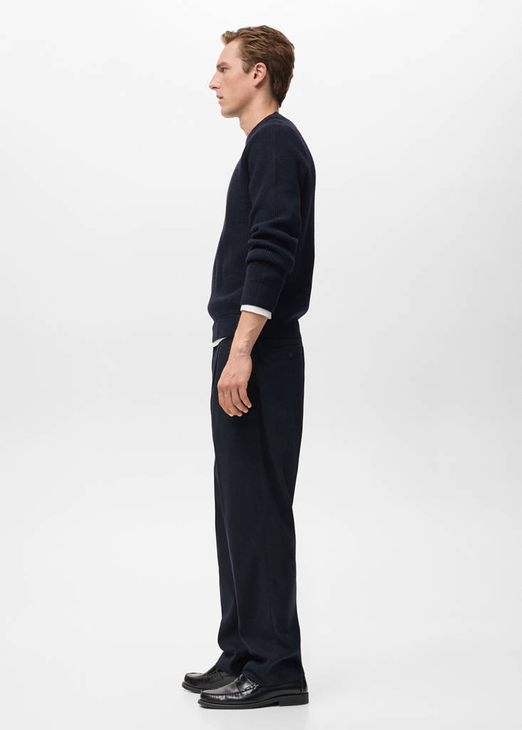 Knitted ribbed sweater — Navy