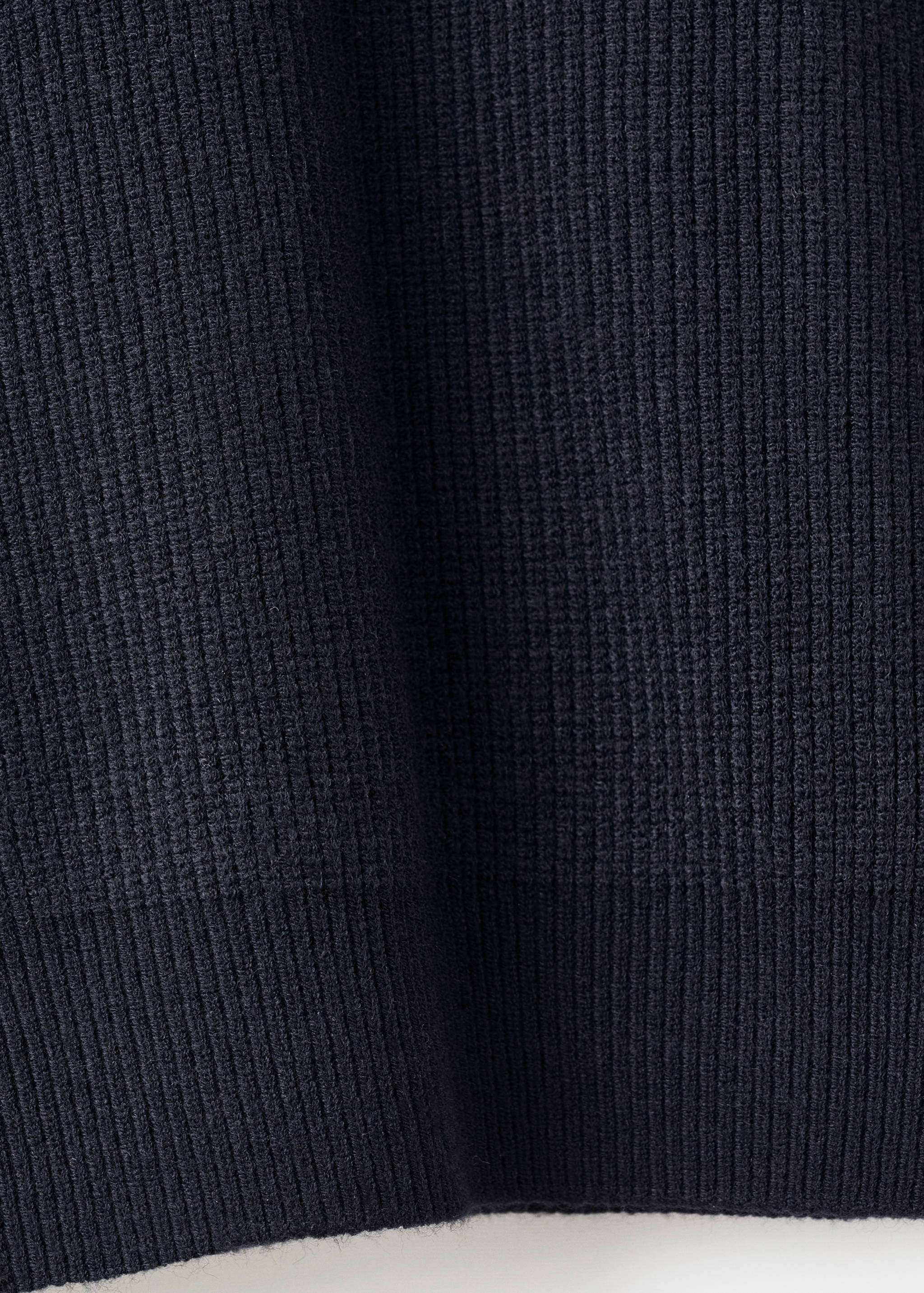 Knitted ribbed sweater - Details of the article 0