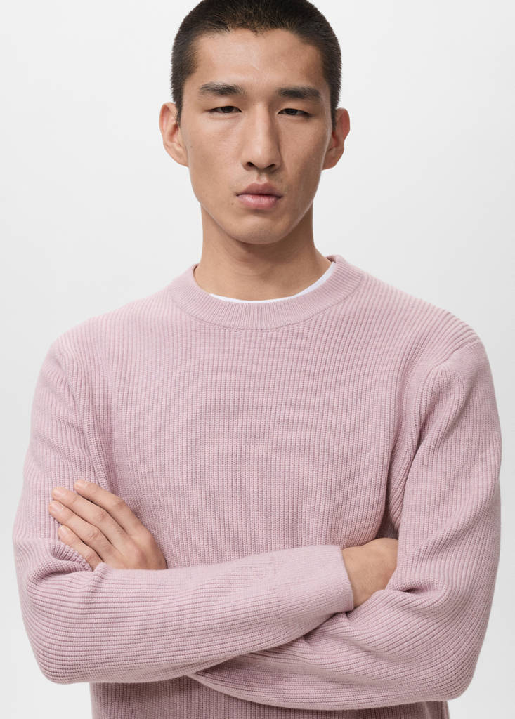Knitted ribbed sweater — Pink
