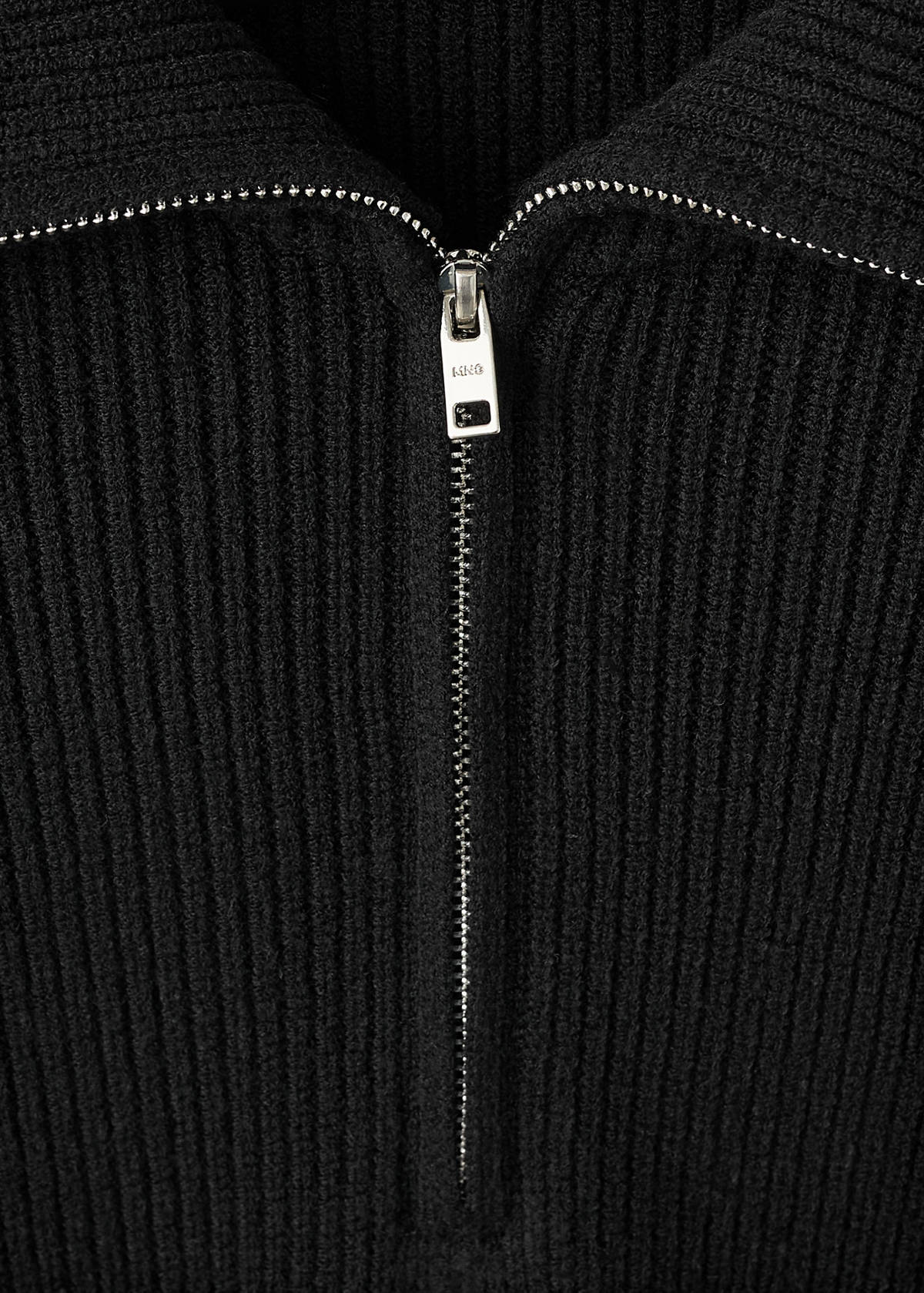 Knitted sweater with zip collar — Black
