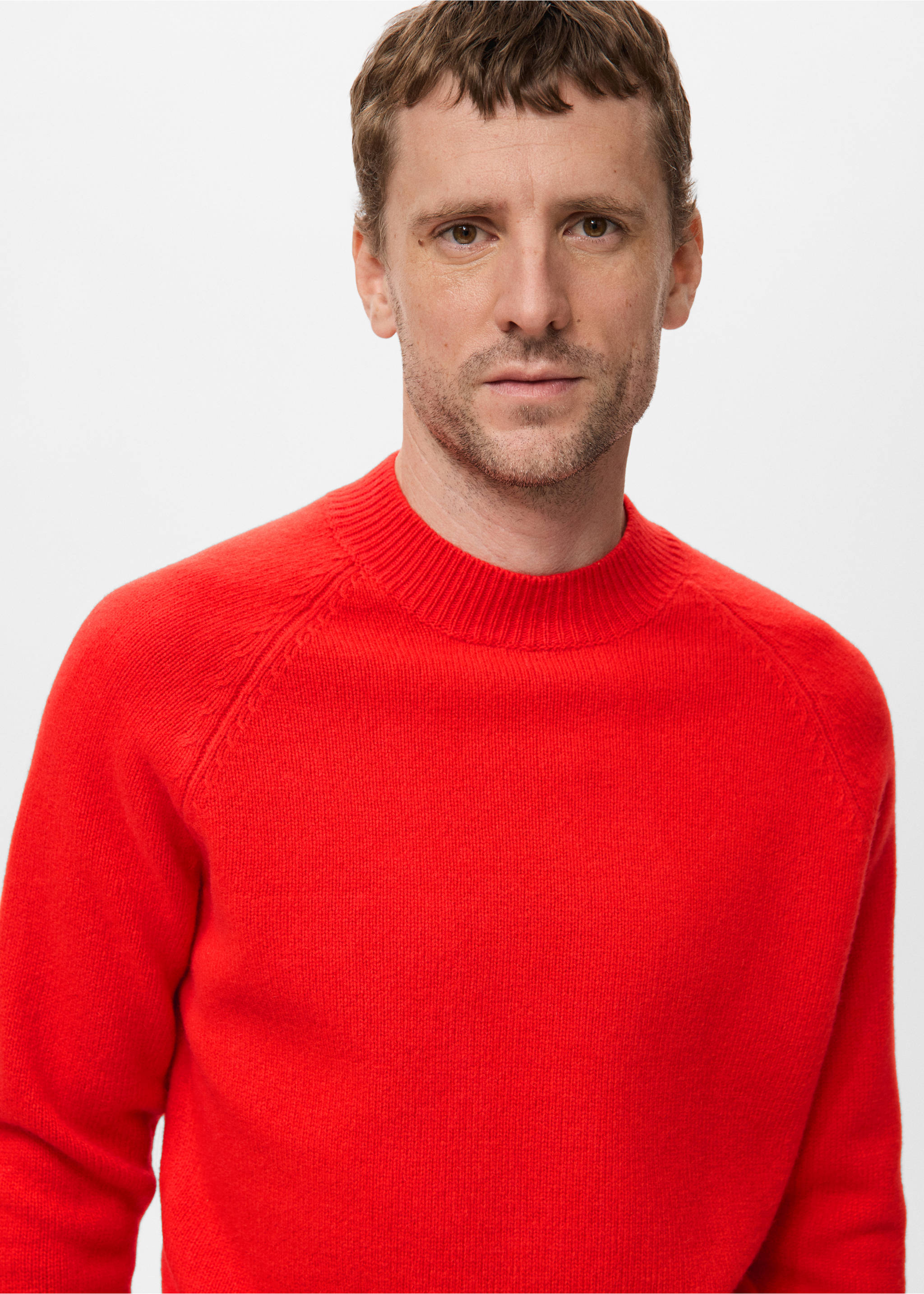 100% Italian wool knitted sweater - Details of the article 1, Red. Ref: 17007907-00.