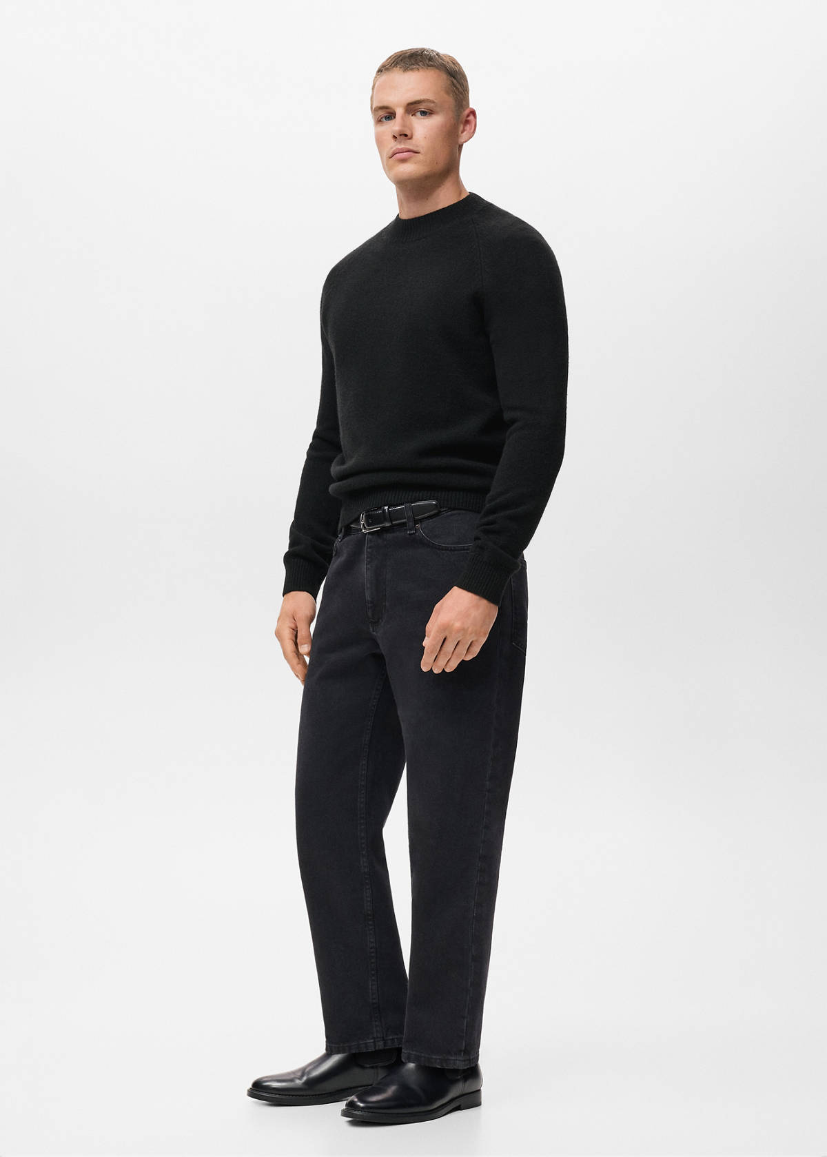 100% Italian wool knitted sweater — Black