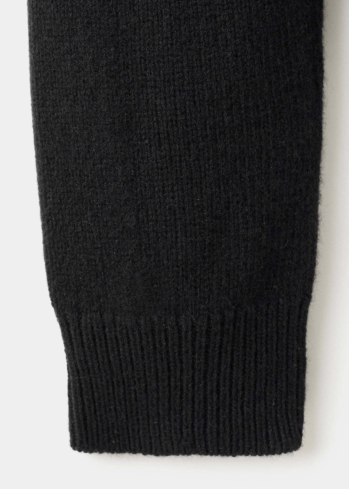 100% Italian wool knitted sweater — Black