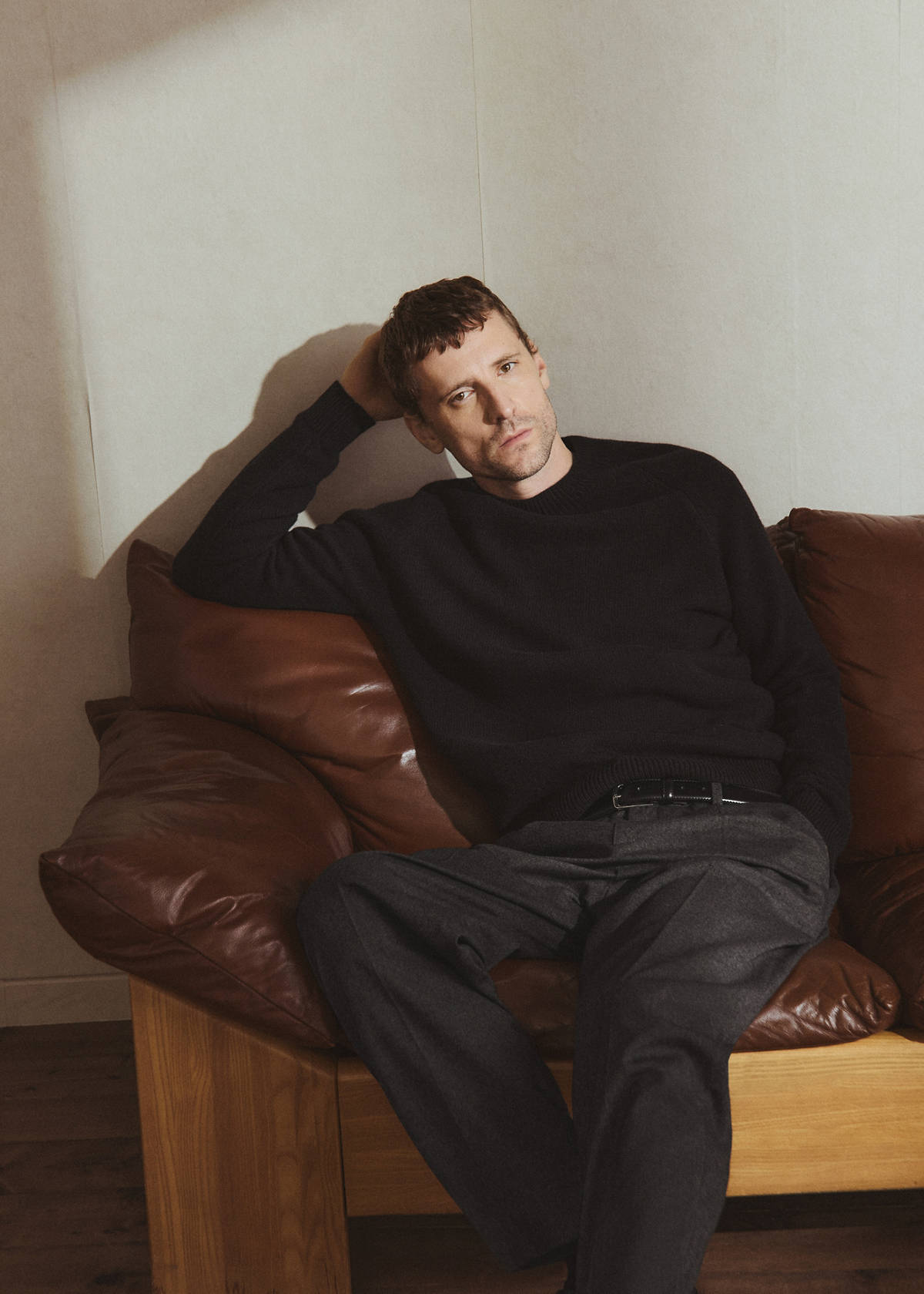100% Italian wool knitted sweater — Black