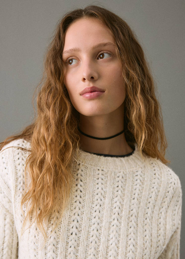 Knitted cropped sweater — Ecru