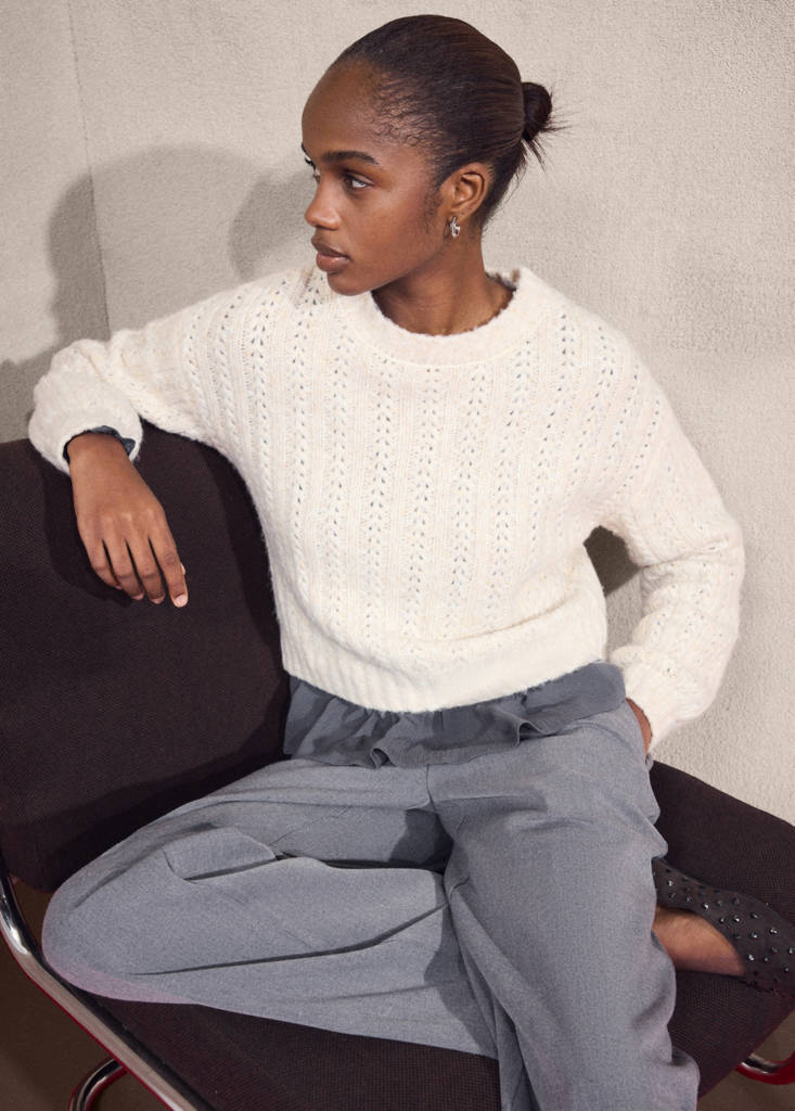 Knitted cropped sweater — Ecru