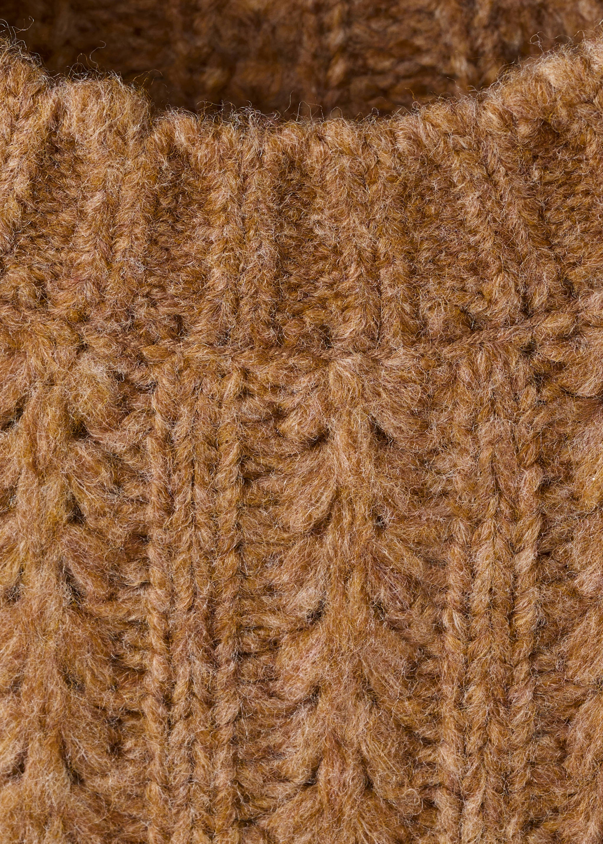 Chunky-knit sweater - Details of the article 8