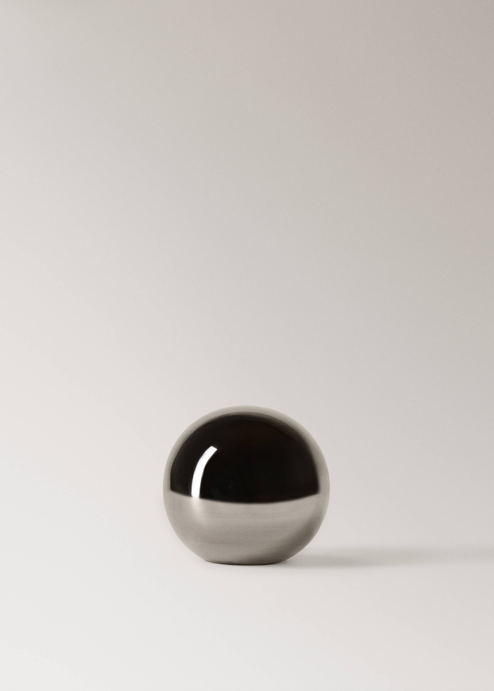 Bilă decorativă medie din ceramică - Articol fără model