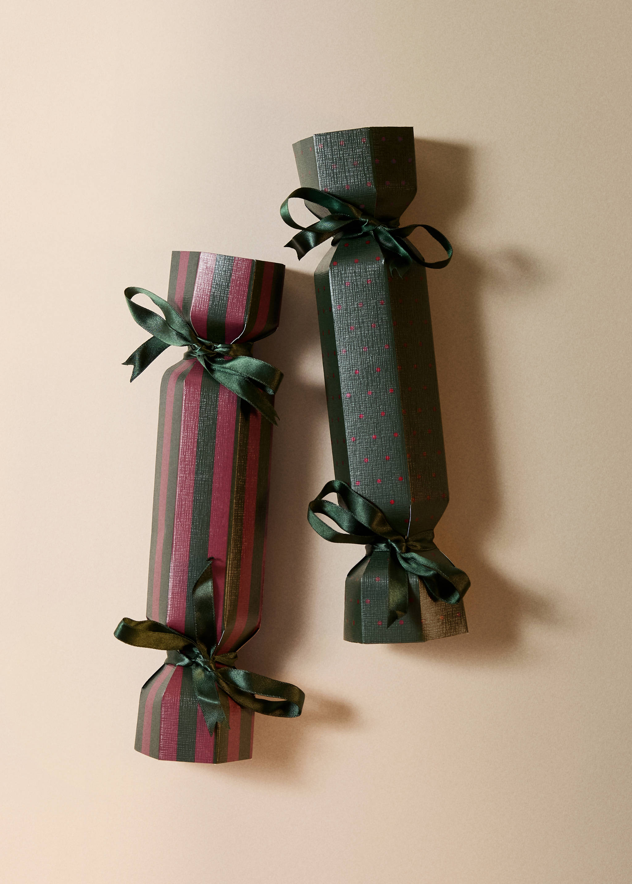 Fillable surprise crackers 23.5 cm - General plane