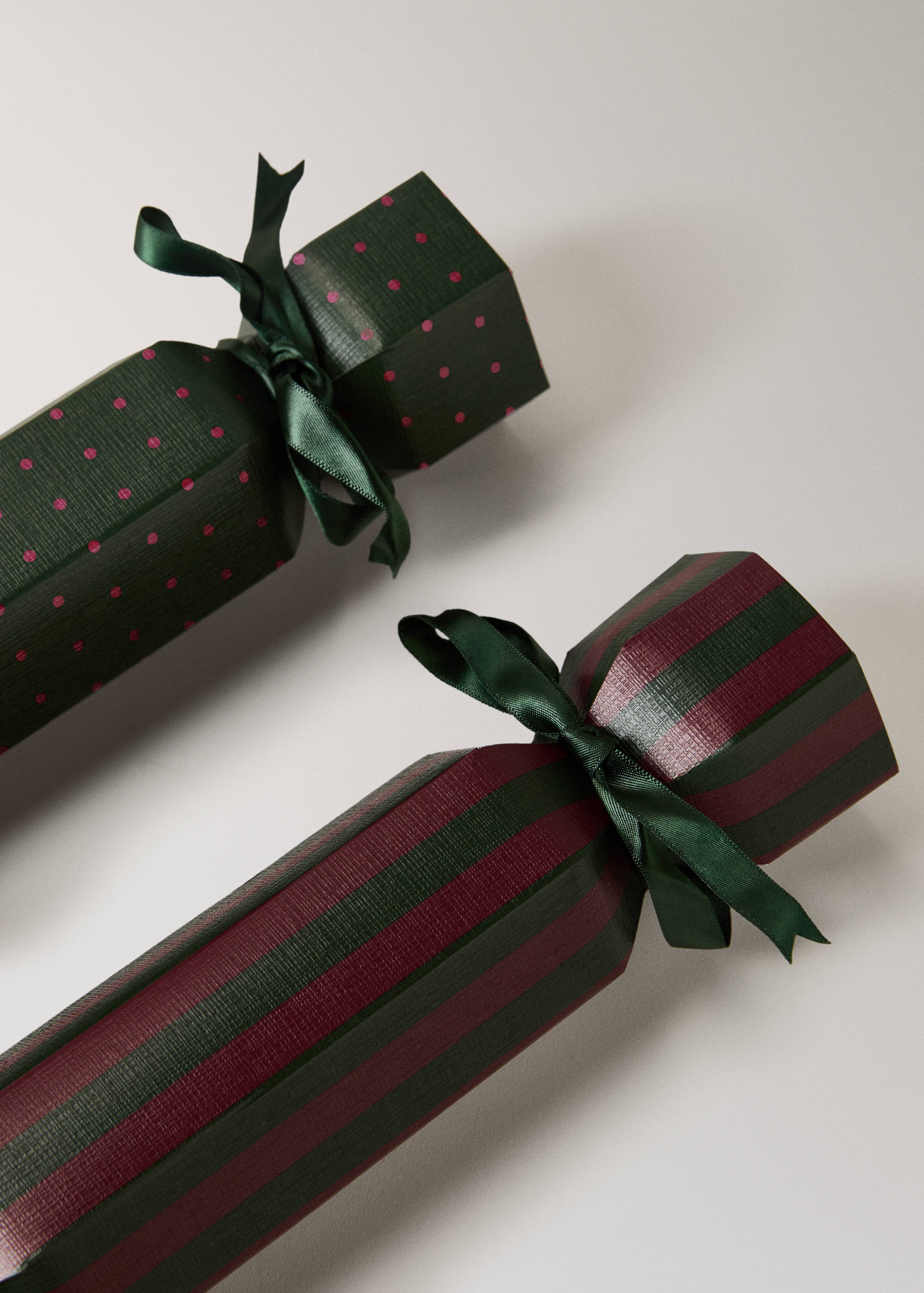 Fillable surprise crackers 23.5 cm - Details of the article 1