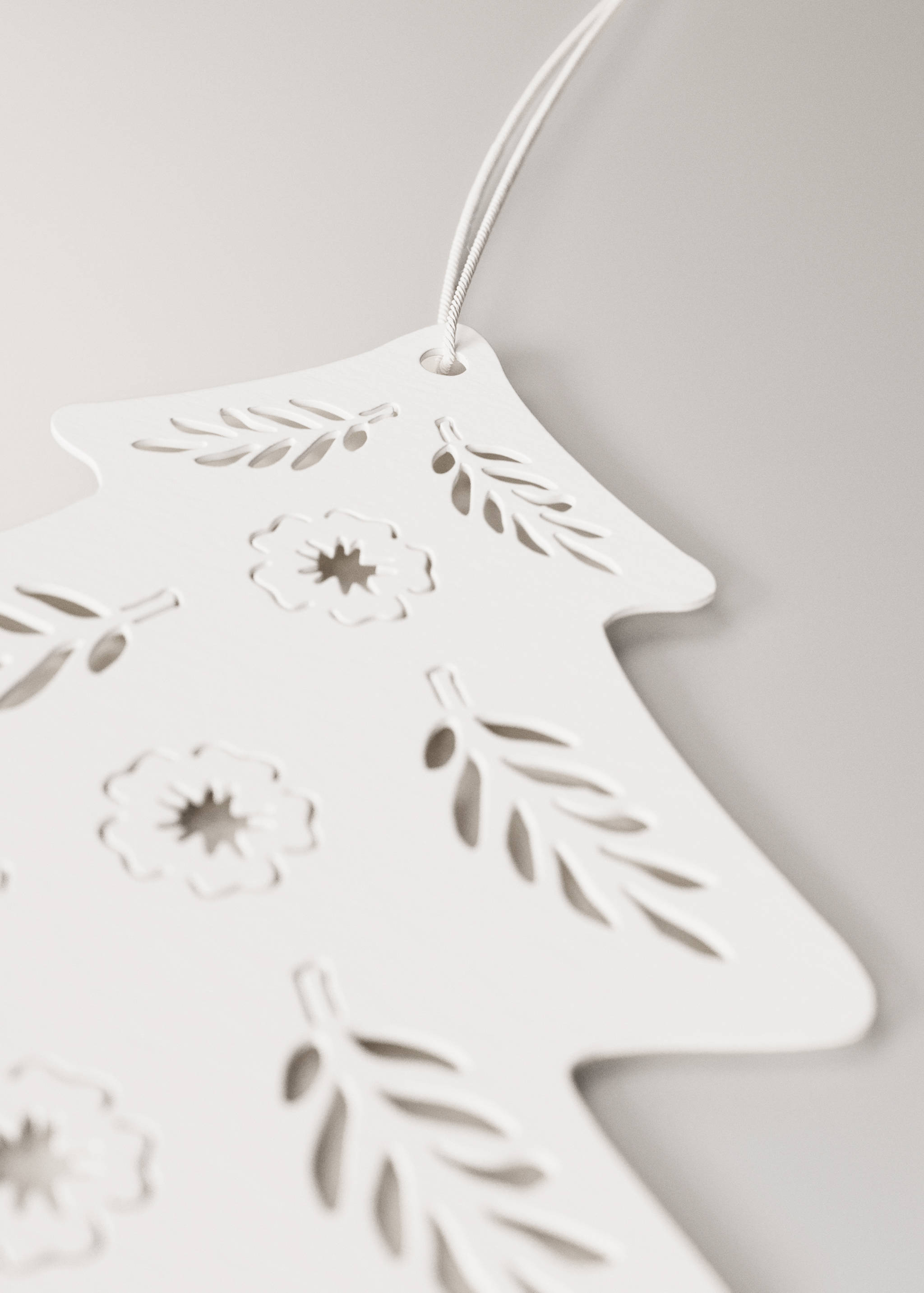 Set of 9 paper tree decorations - Details of the article 2