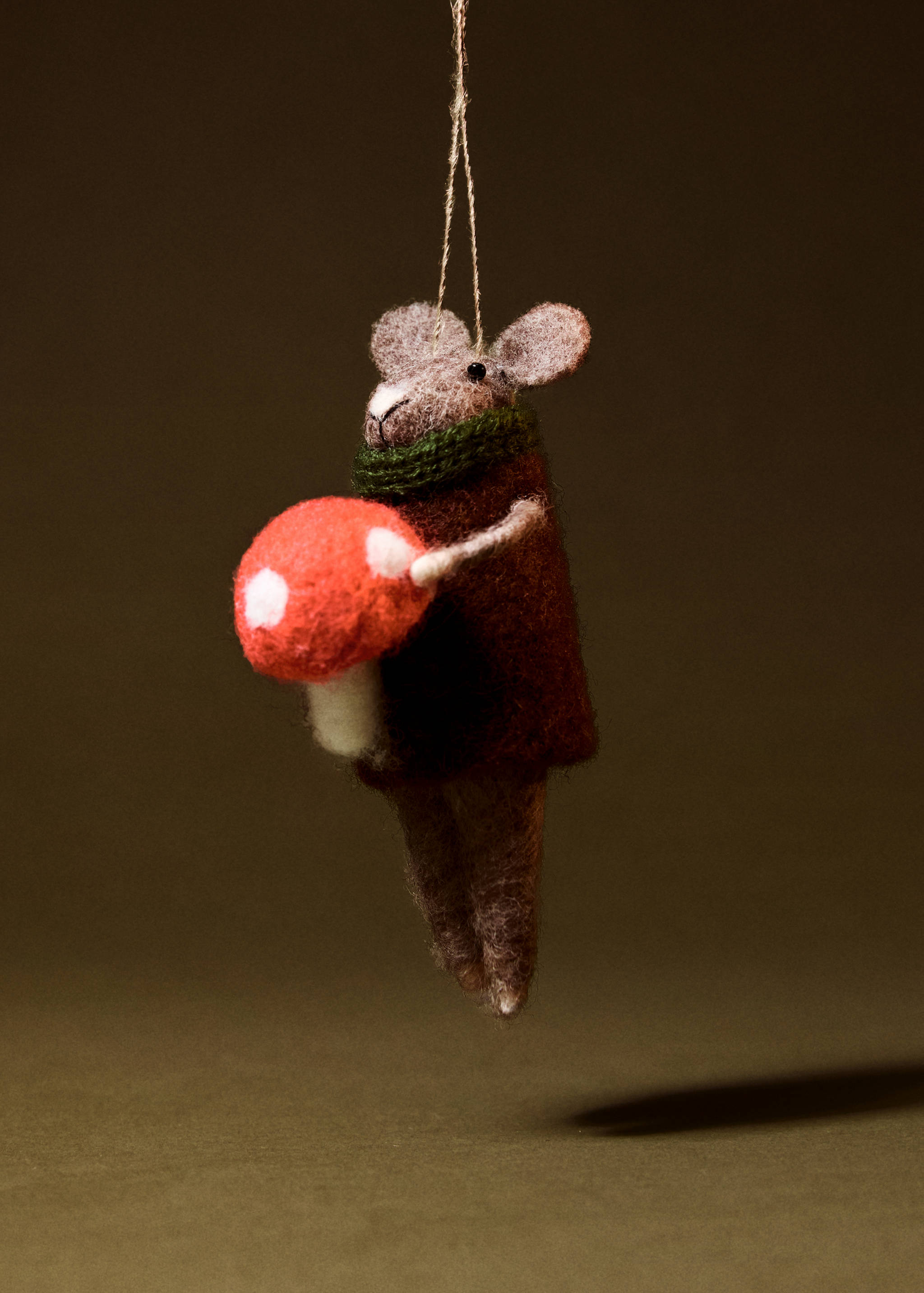 Felt mouse decoration - General plane
