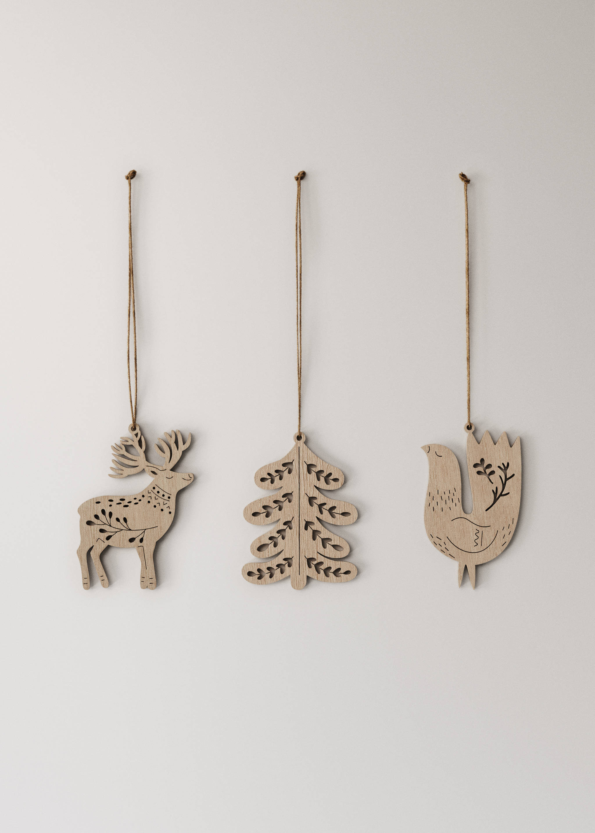 Set of 9 wooden tree decorations - Article without model