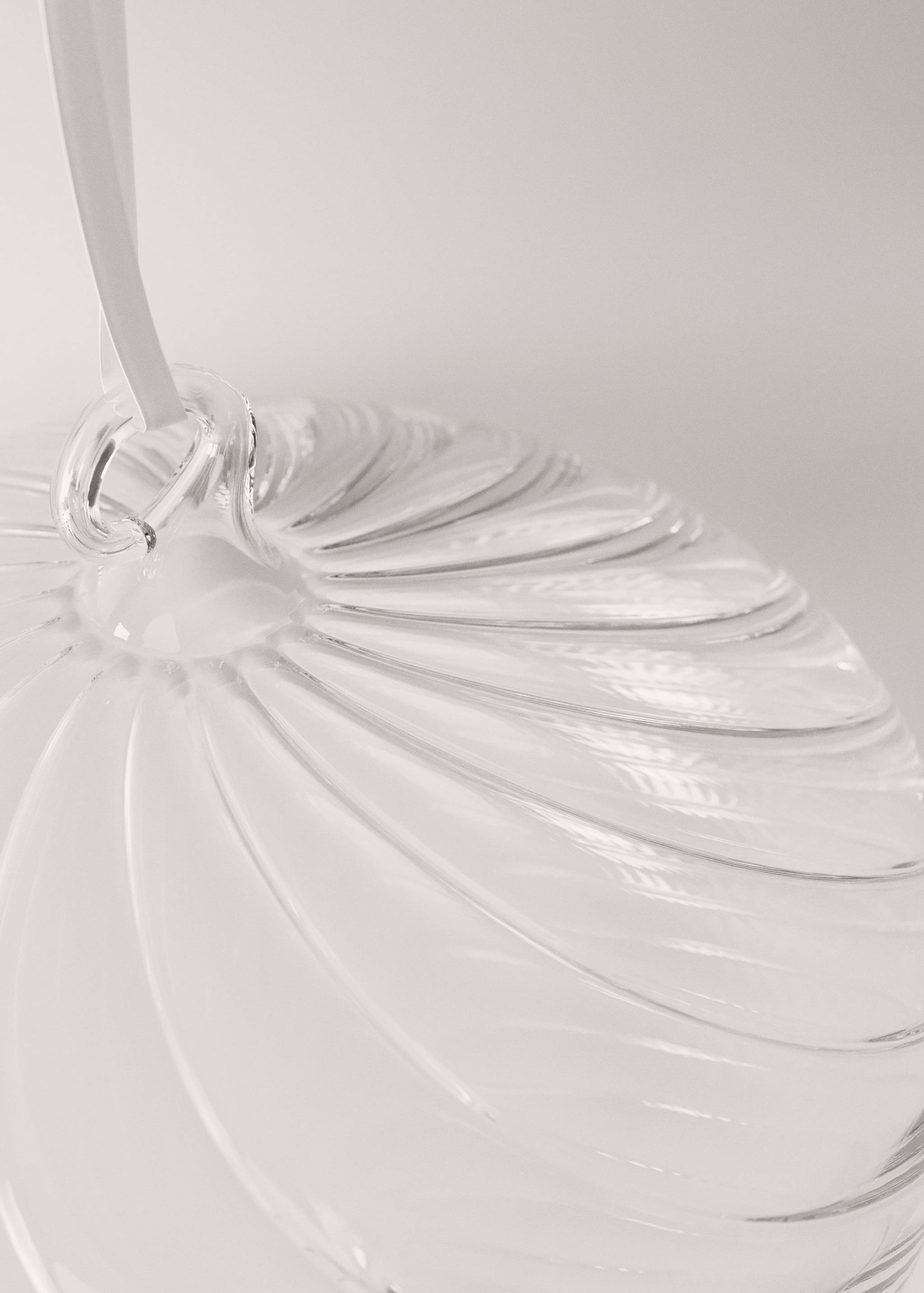 100% borosilicate glass embossed decorations - Details of the article 2