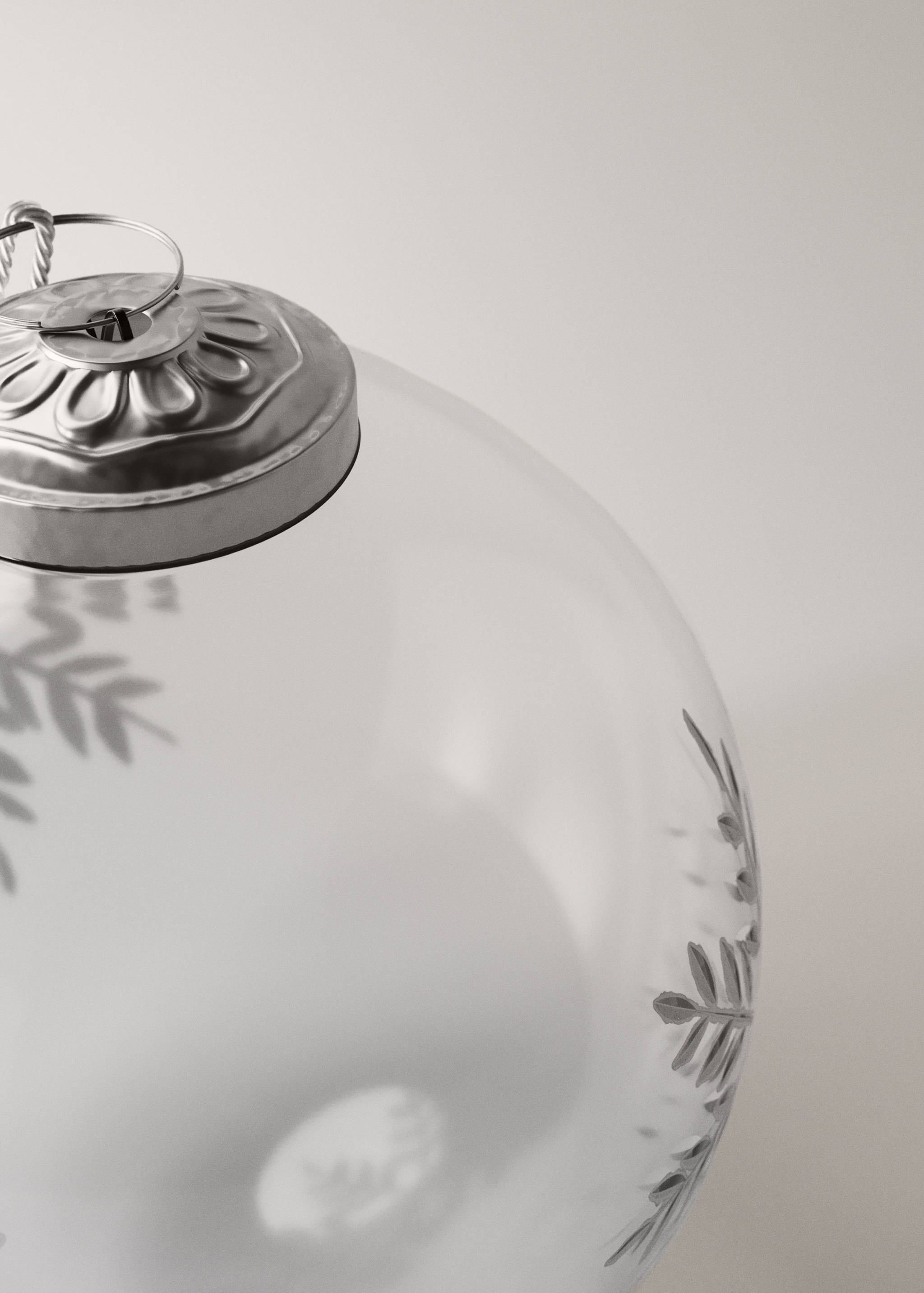 Tree decorations with snowflake detail - Details of the article 3