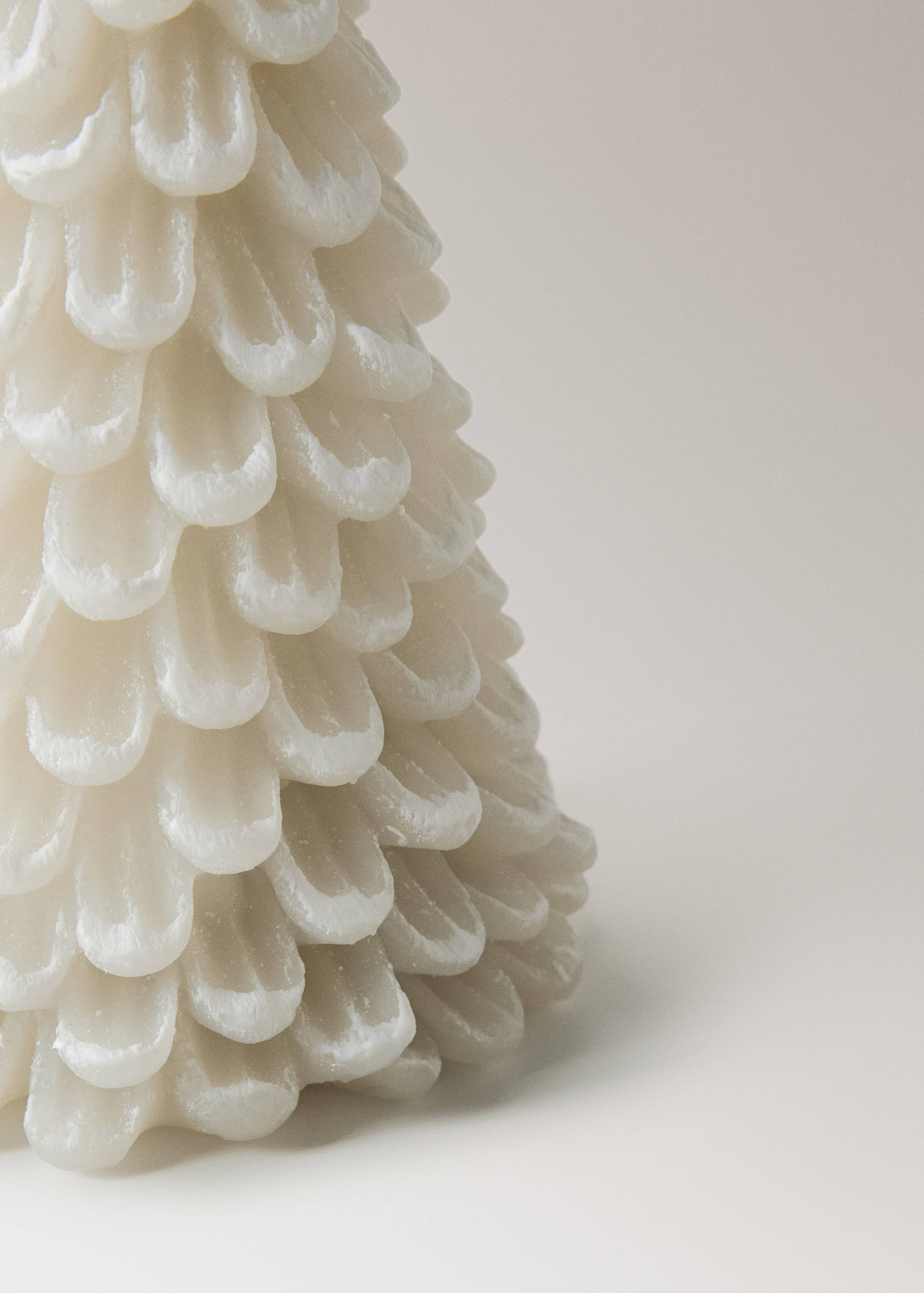 Decorative snow-covered fir candle - Details of the article 2