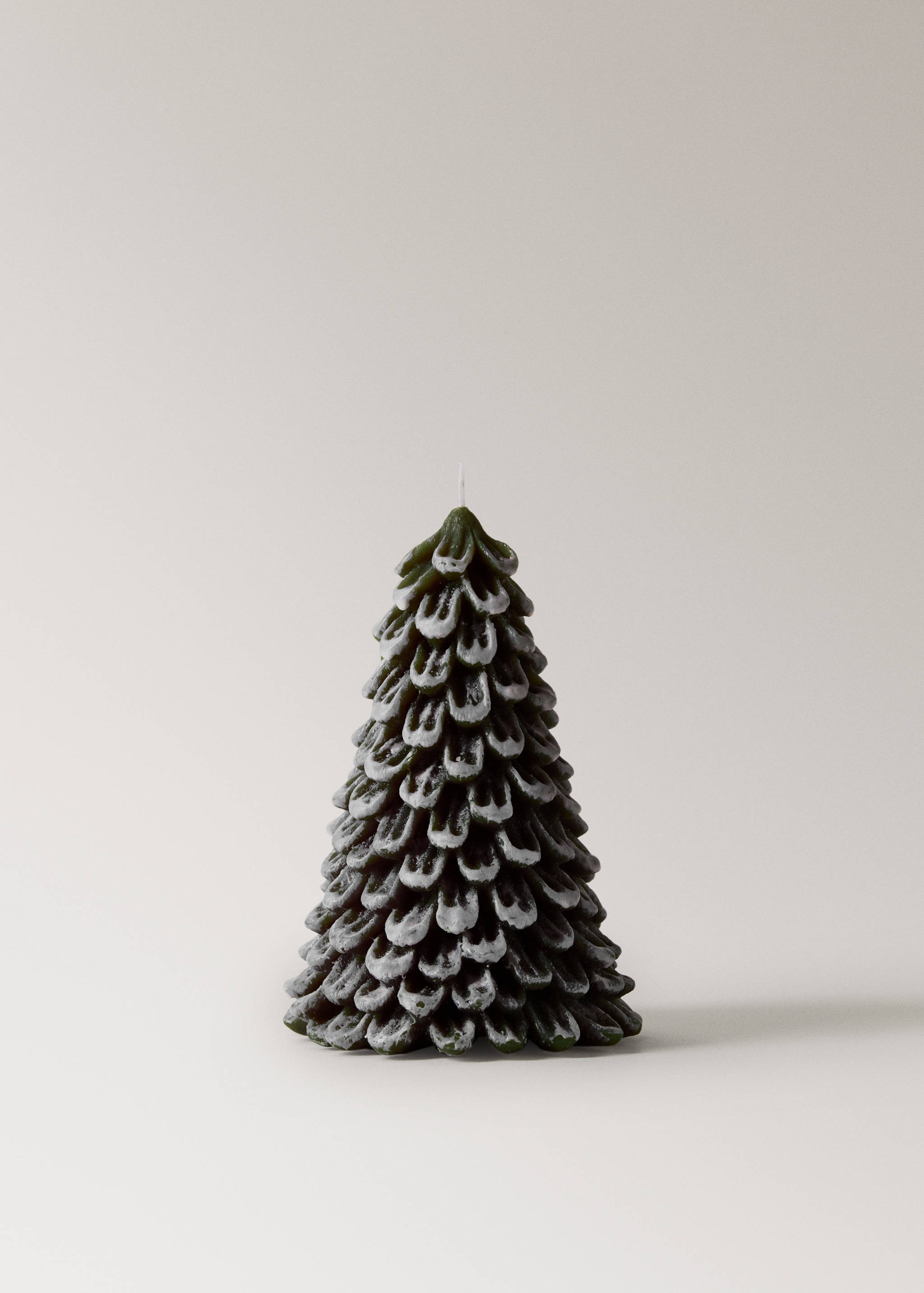 Decorative snow-covered fir candle - Article without model