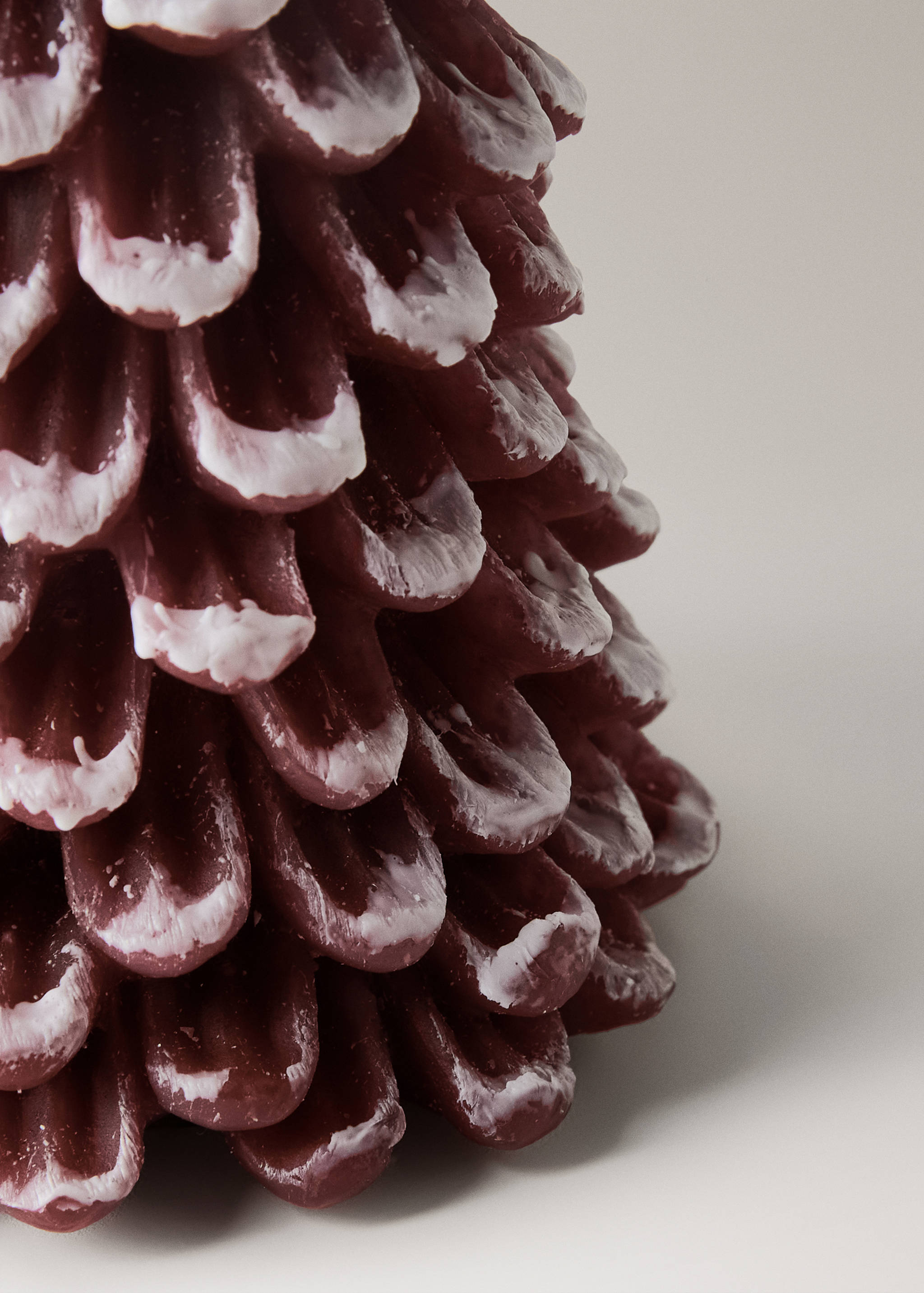 Decorative snow-covered fir candle - Details of the article 2