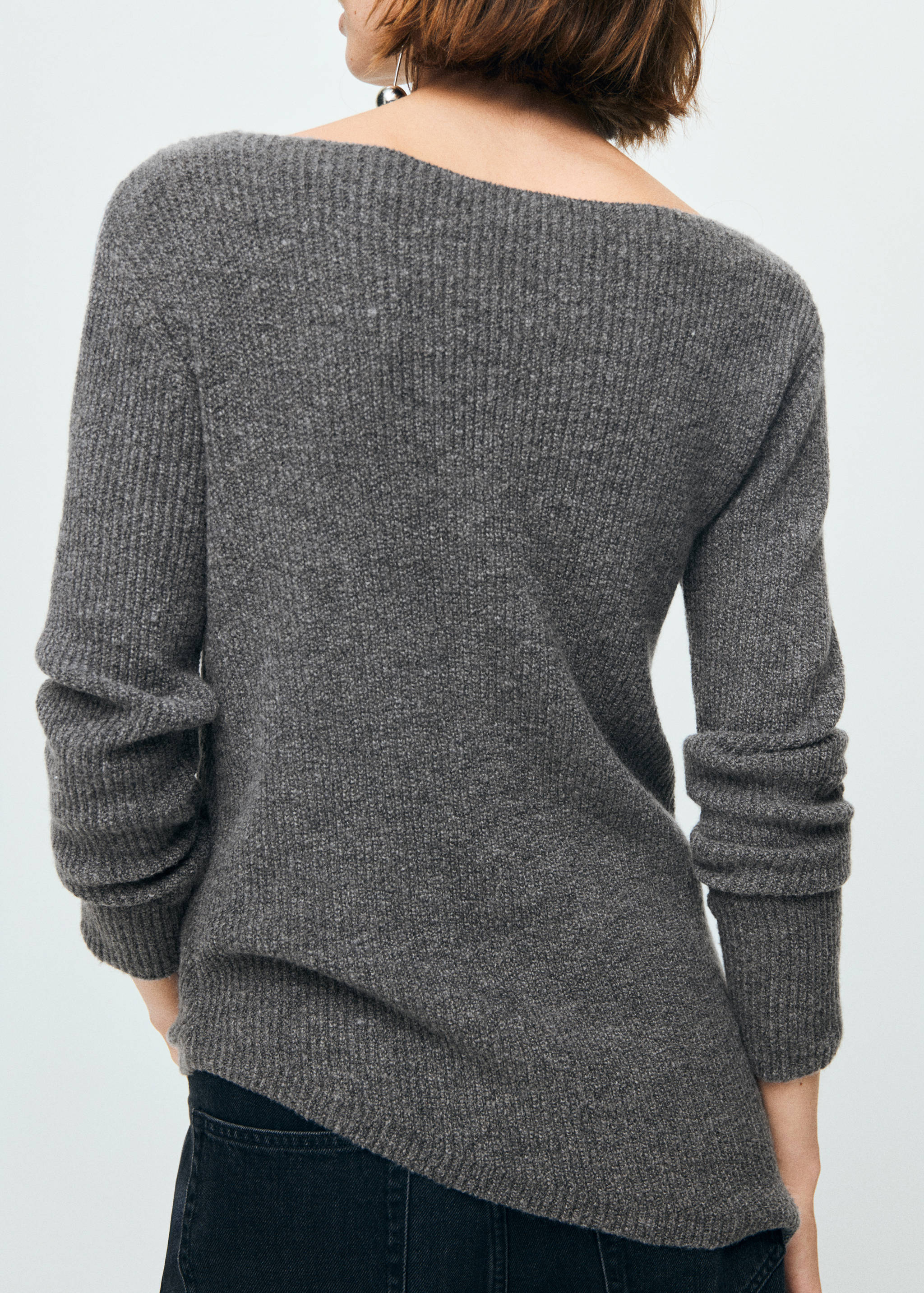 Asymmetrical sweater with metallic detail - Reverse of the article