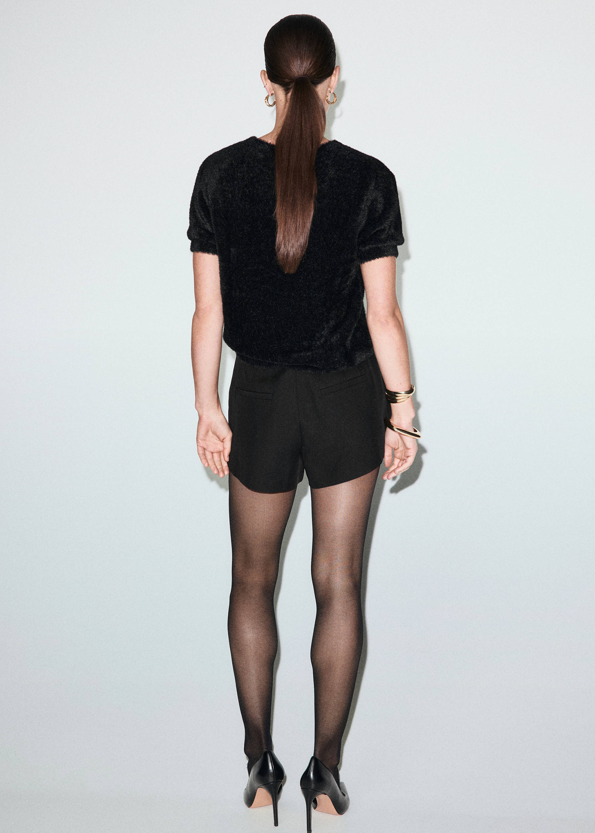 Faux-fur sweater - Reverse of the article