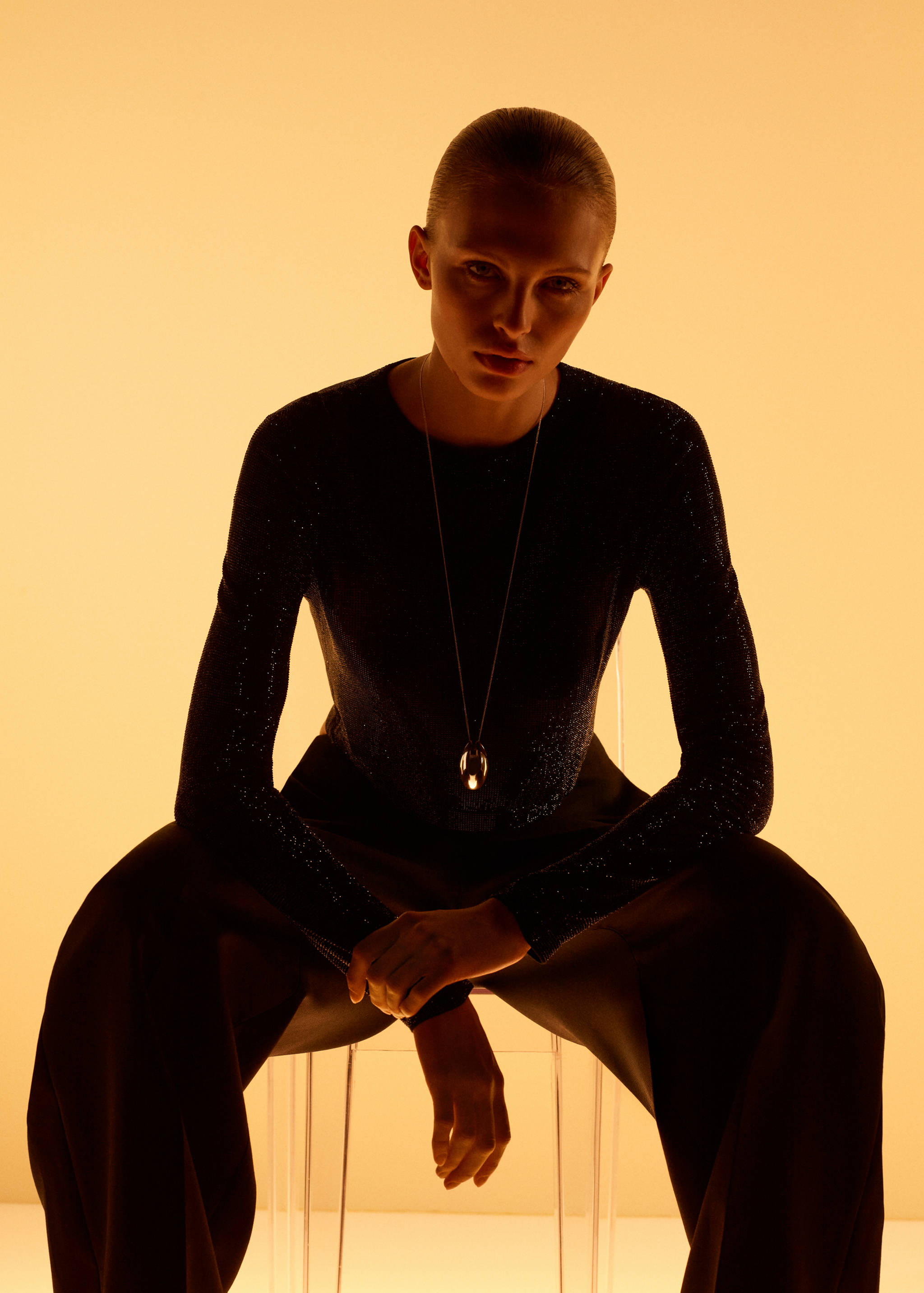 Cropped sweater with crystals - Details of the article 2