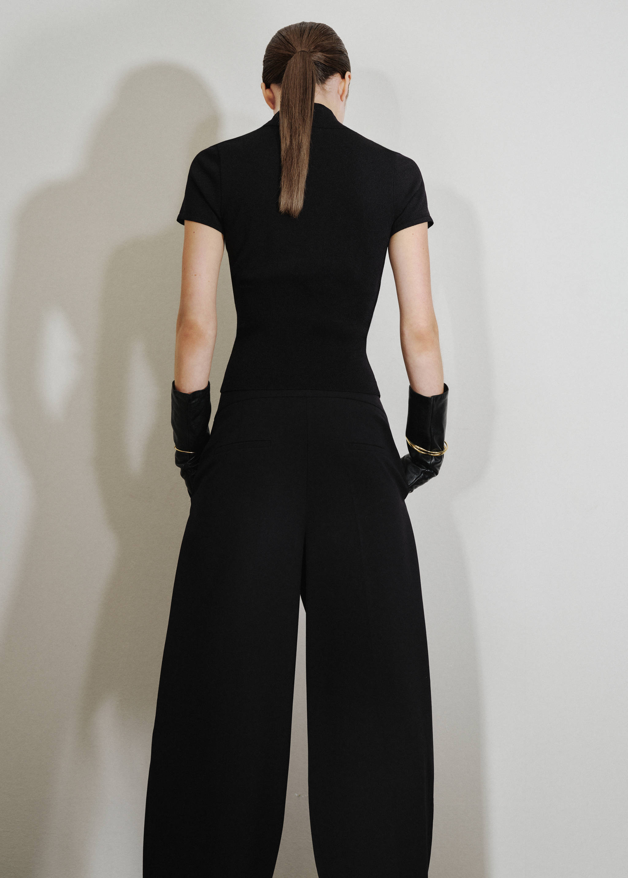 Perkins-neck sweater with cut-out - Details of the article 6