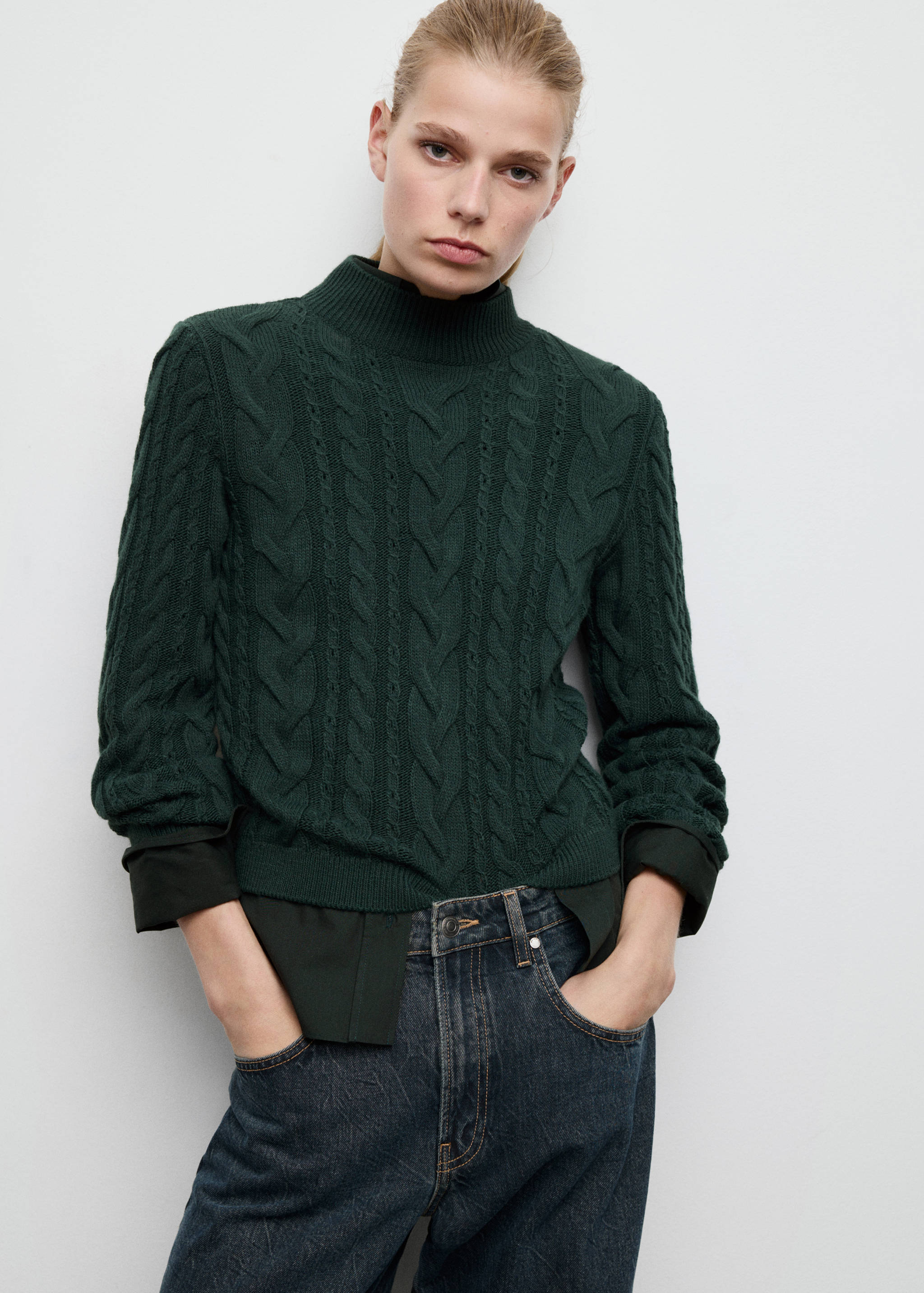 Braided sweater with perkins neck - Medium plane