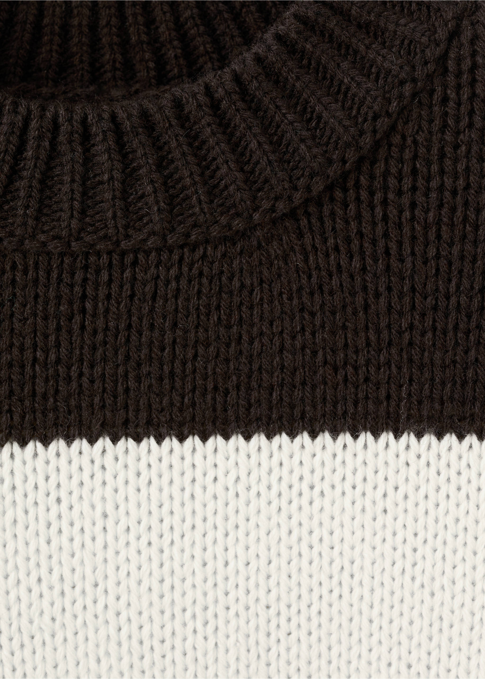 Pull-over en maille à rayures - Détail de l'article 8, Écru. Ref: 17009139-00.