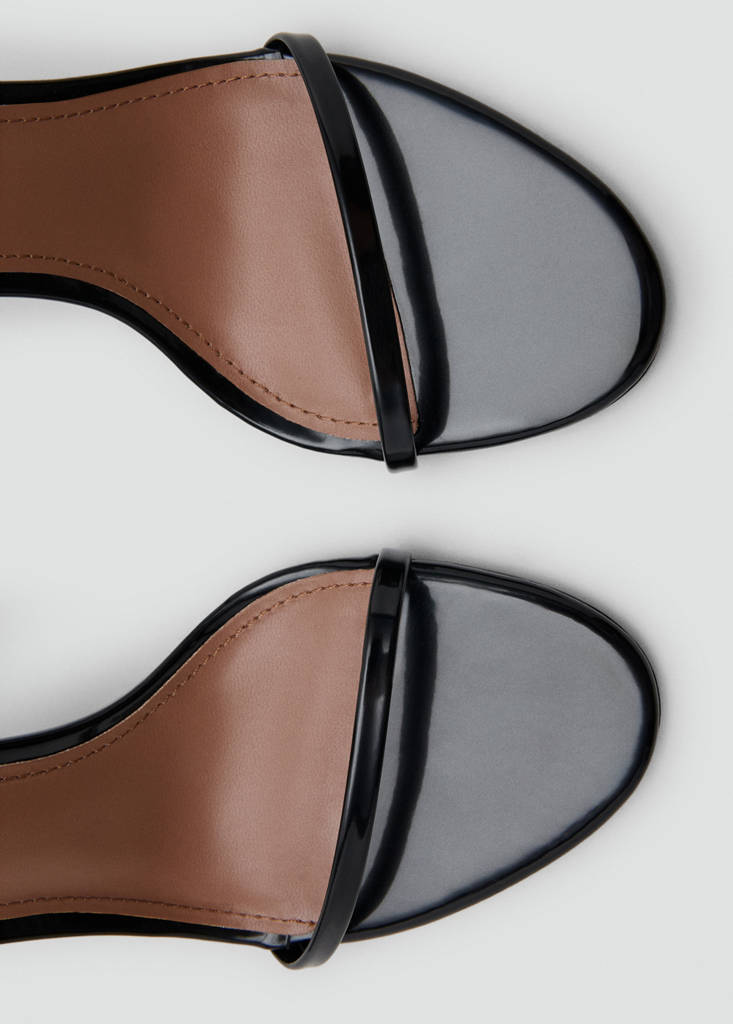 Strappy heeled sandals — Black