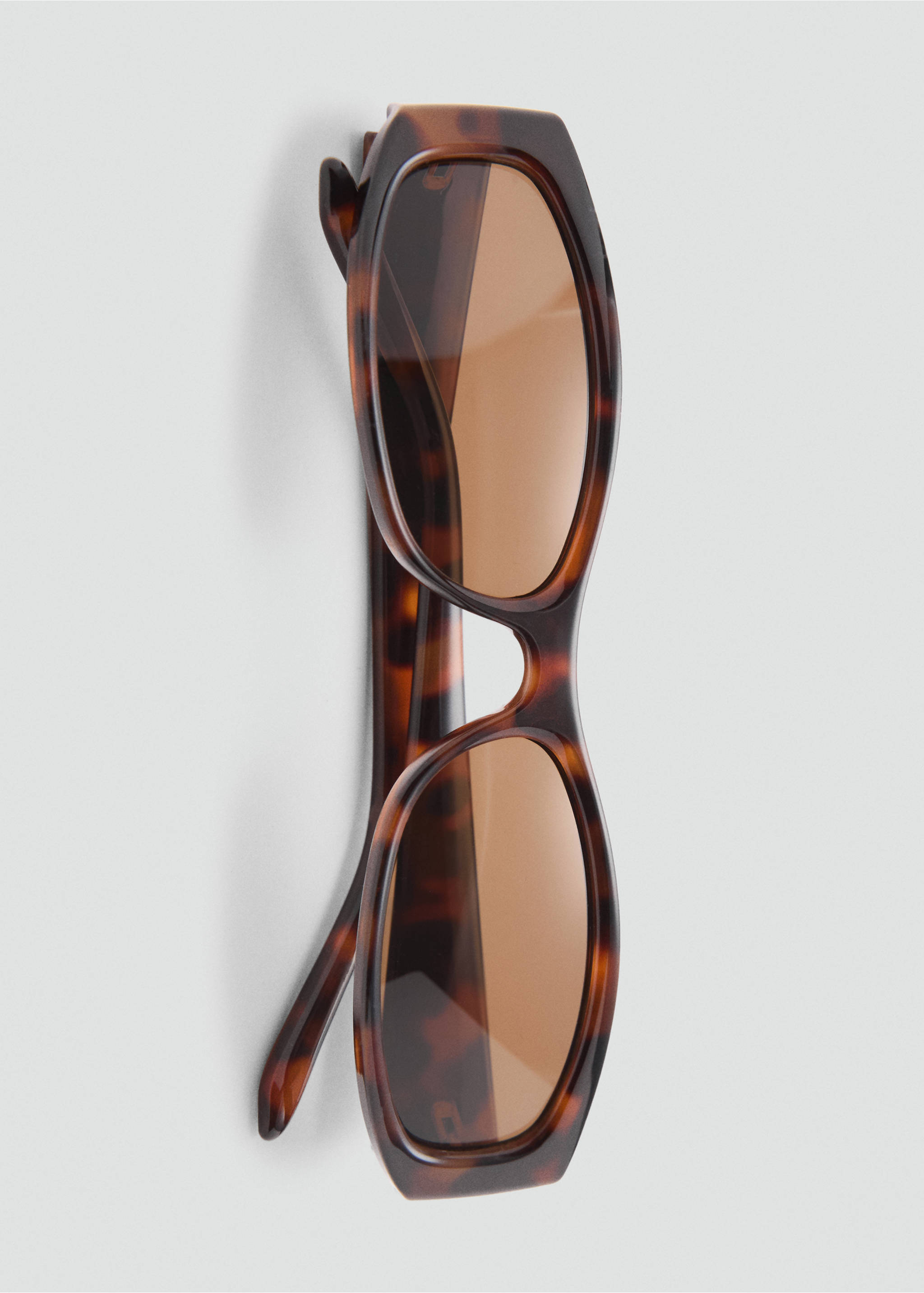 Gafas de sol montura rectangular - Detalle del artículo 2, Chocolate. Ref: 17011129-00.
