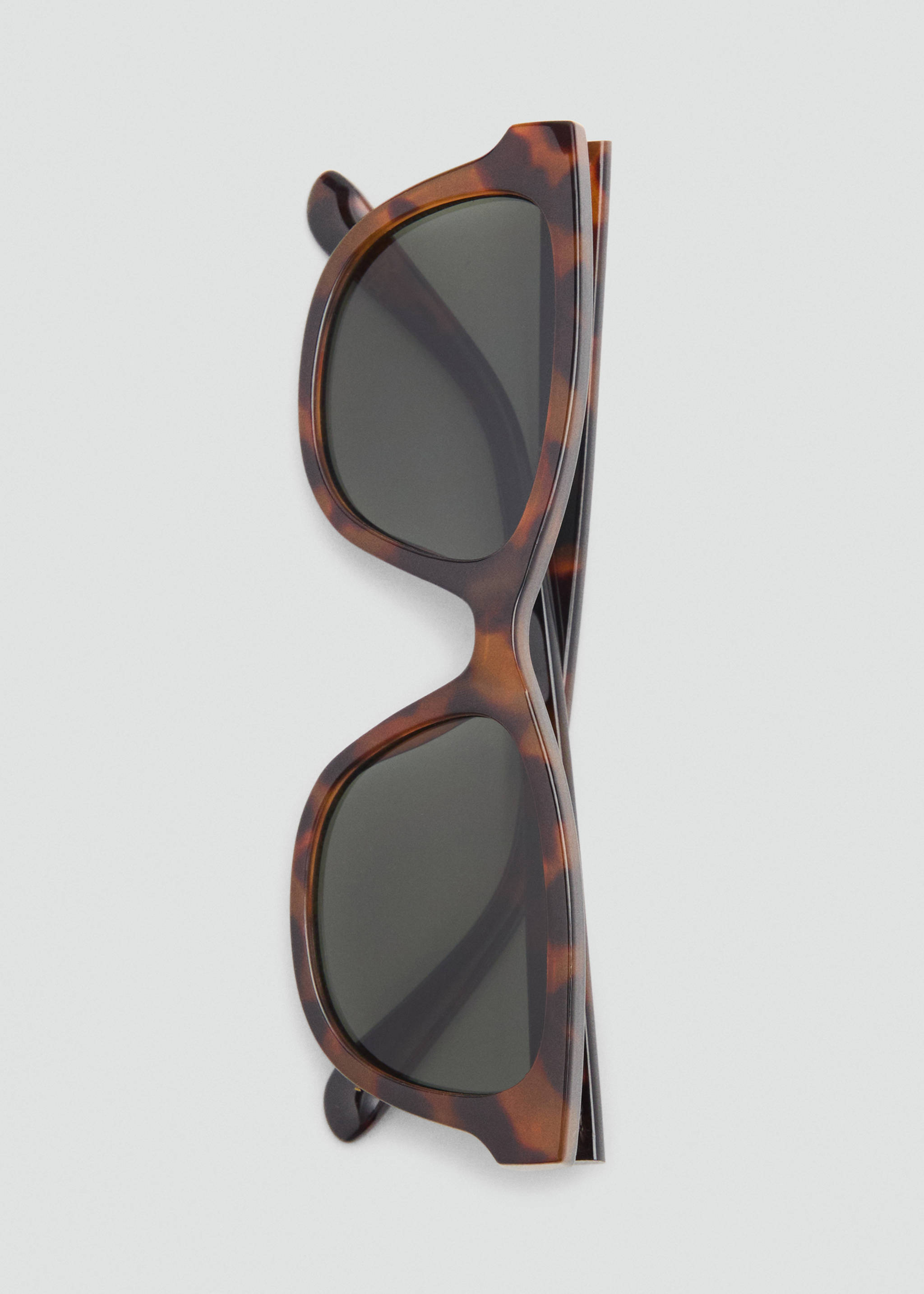 Resin frame sunglasses - Details of the article 2