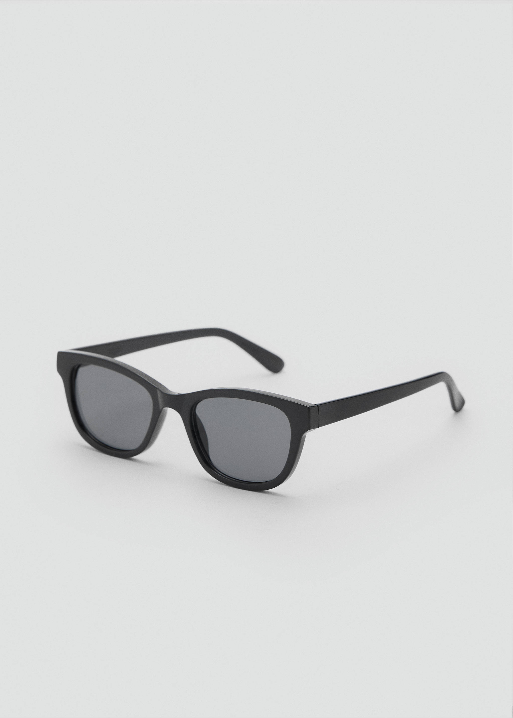 Gafas de sol montura de pasta - Plano medio, Negro. Ref: 17011134-00.