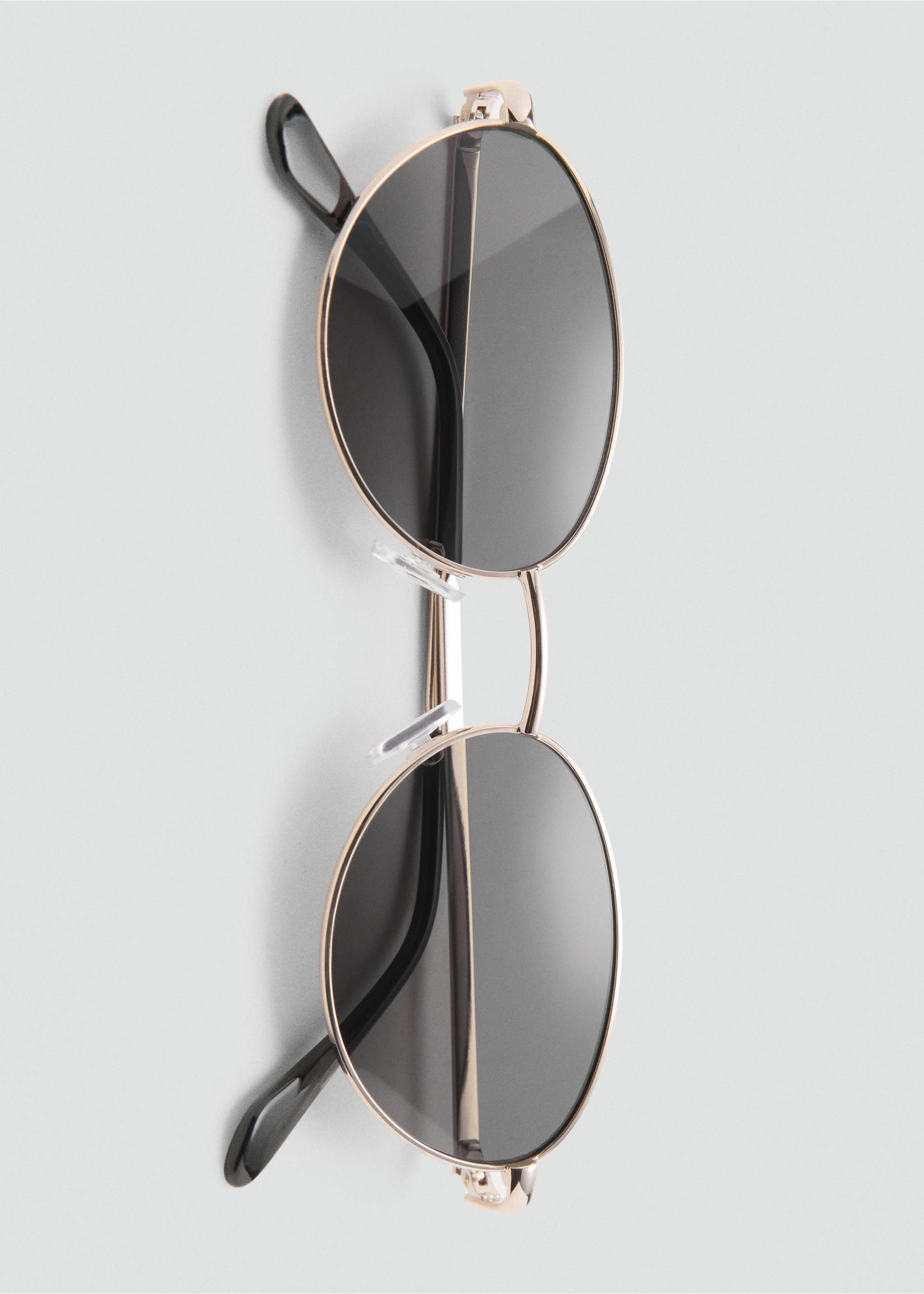 Gafas de sol montura metálica - Detalle del artículo 2, Oro. Ref: 17011135-00.