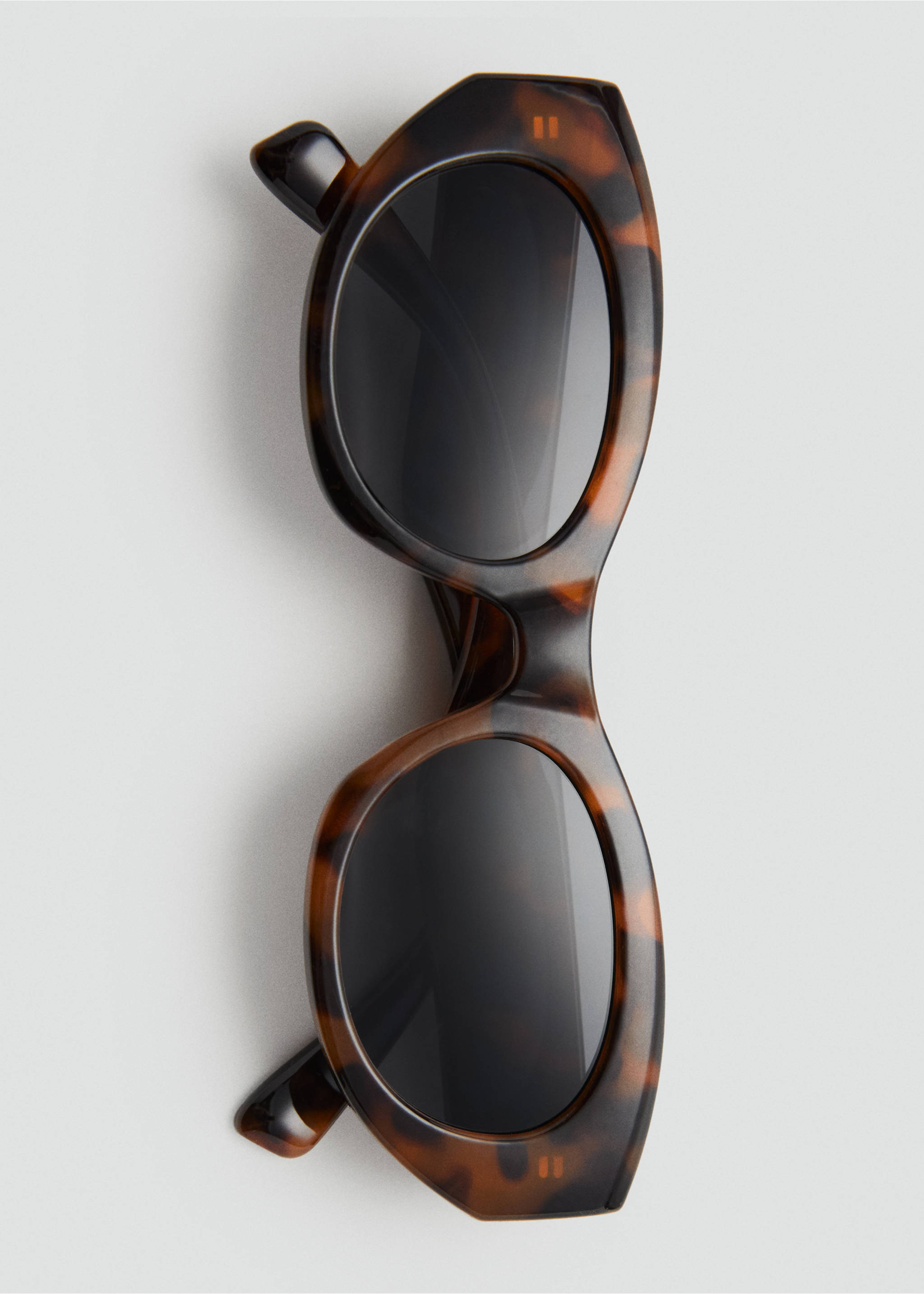 Gafas de sol montura de pasta - Detalle del artículo 2, Chocolate. Ref: 17011137-00.