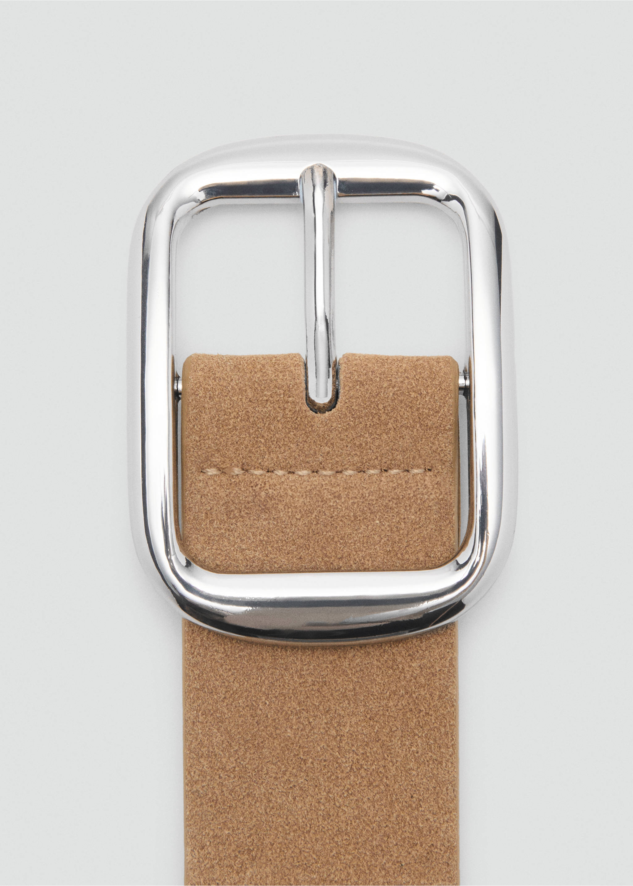 Suede belt with studs - Medium plane, Sand. Ref: 17011139-00.