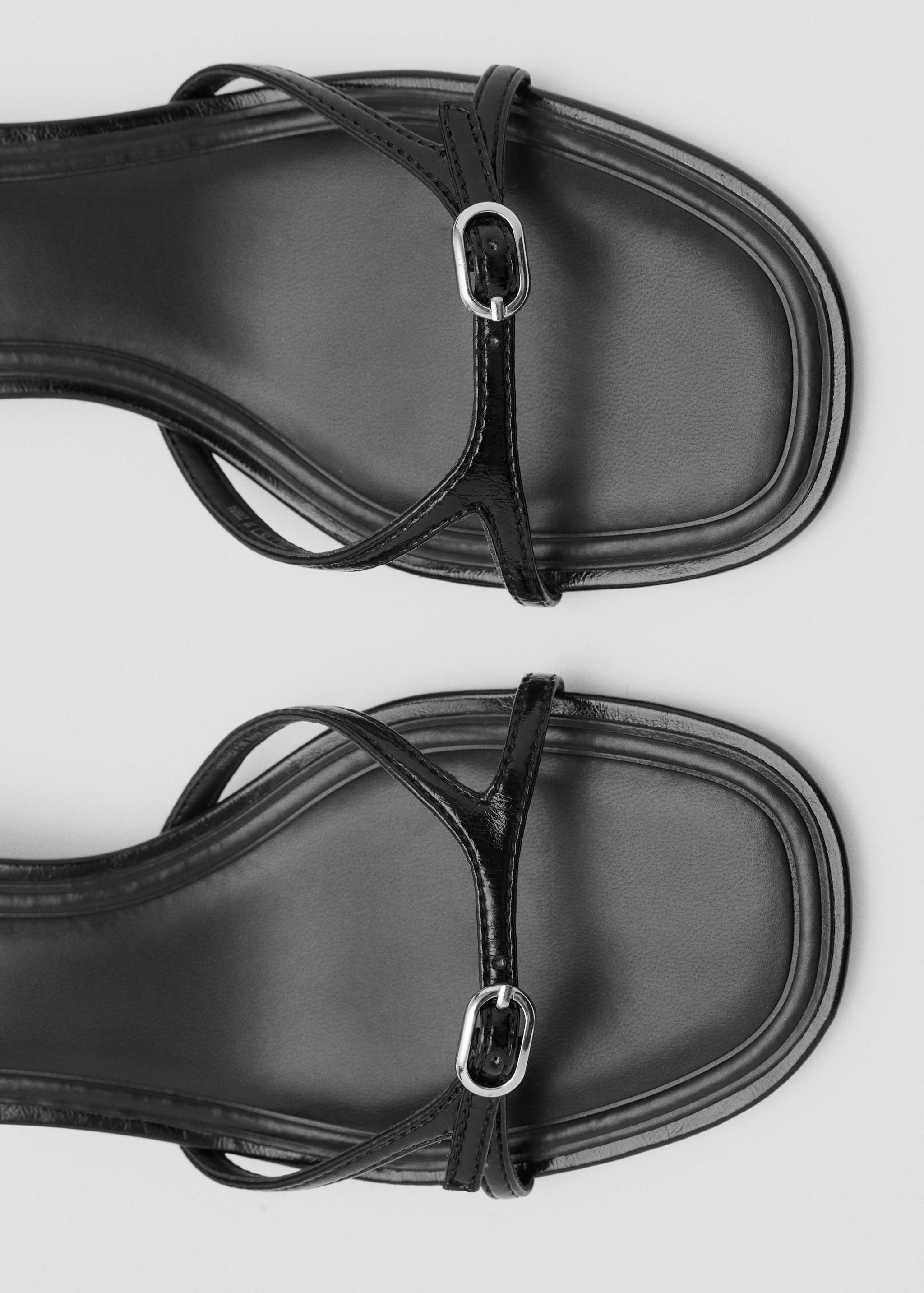 Heeled sandals with buckle detail - Details of the article 2