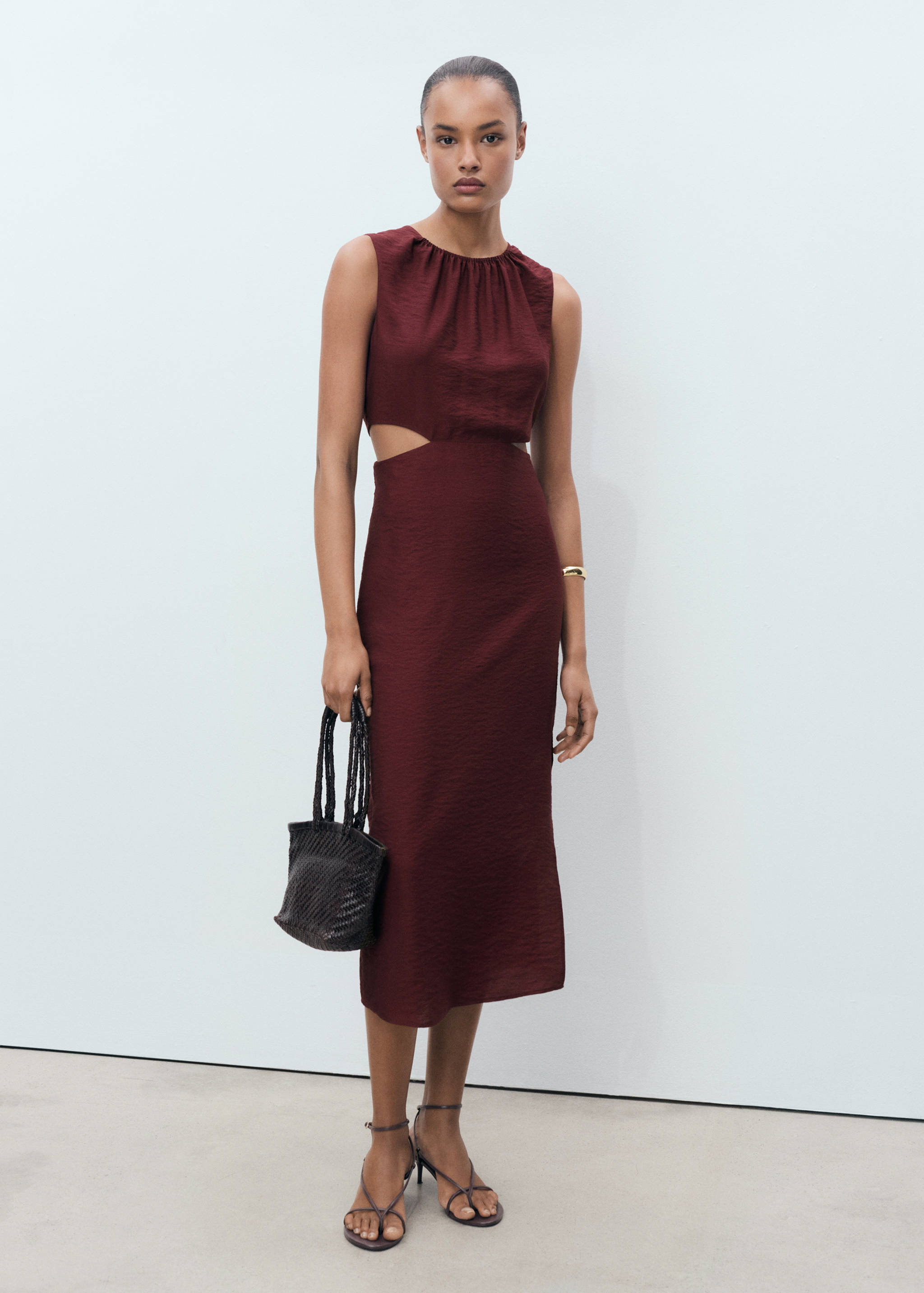 Midi-dress with cut-out - General plane