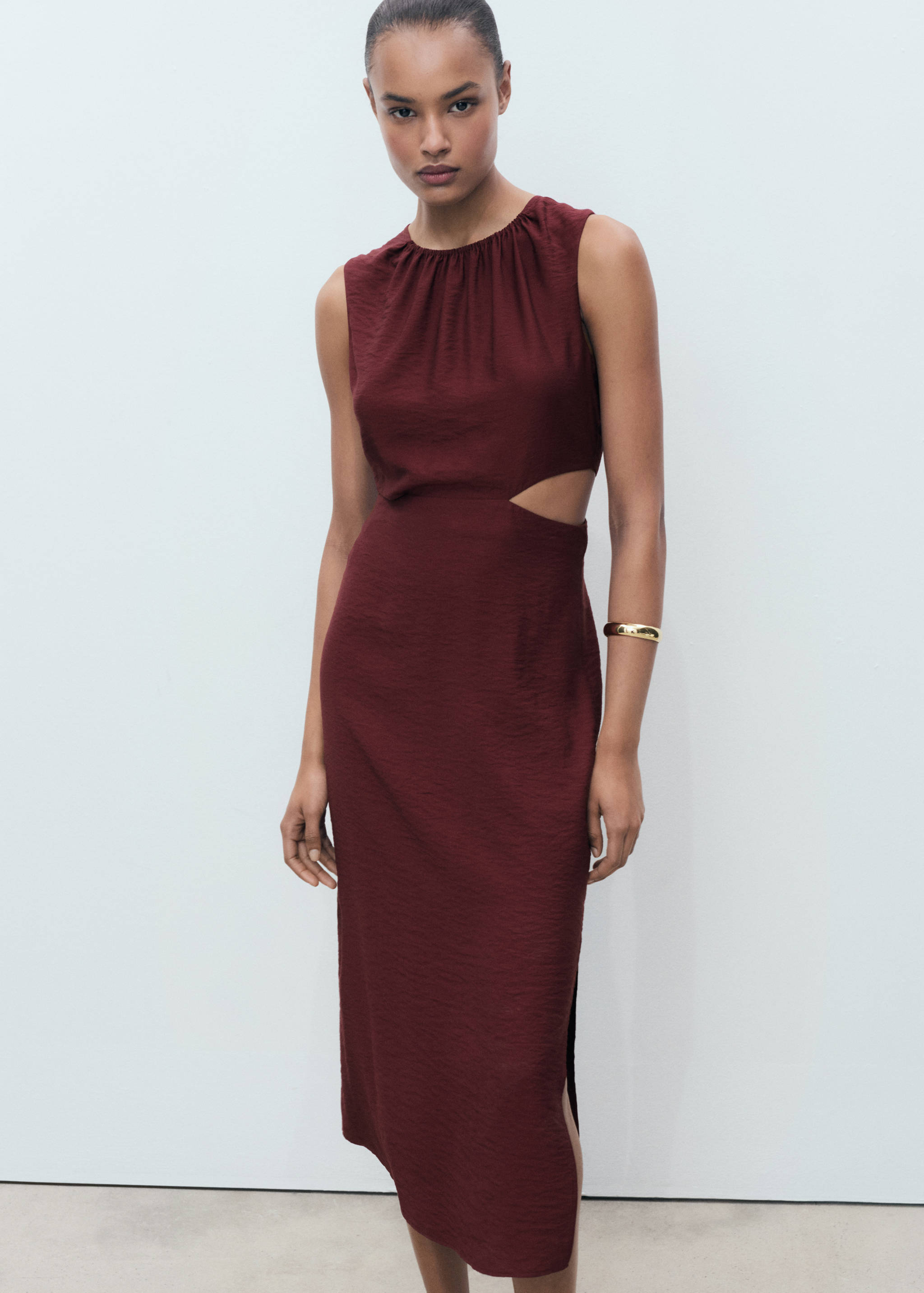 Midi-dress with cut-out - Medium plane