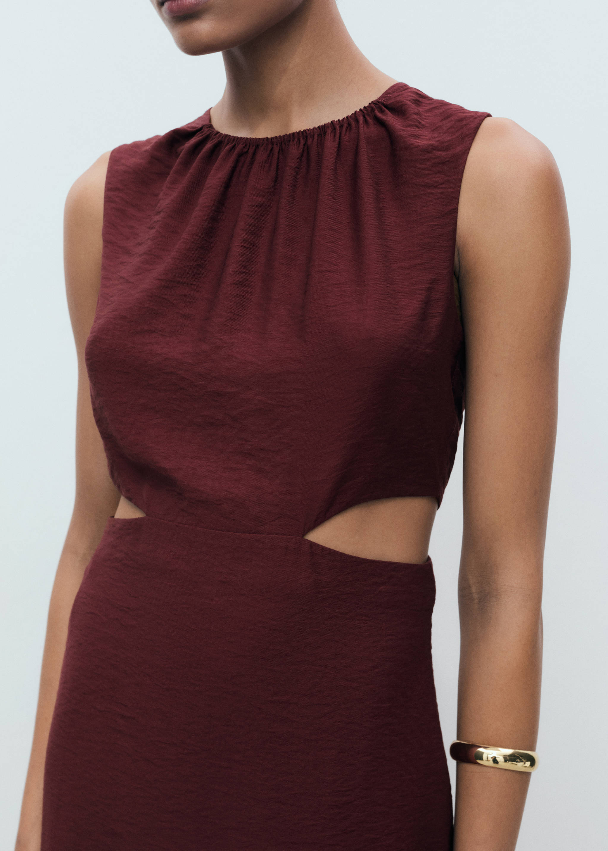 Midi-dress with cut-out - Details of the article 1