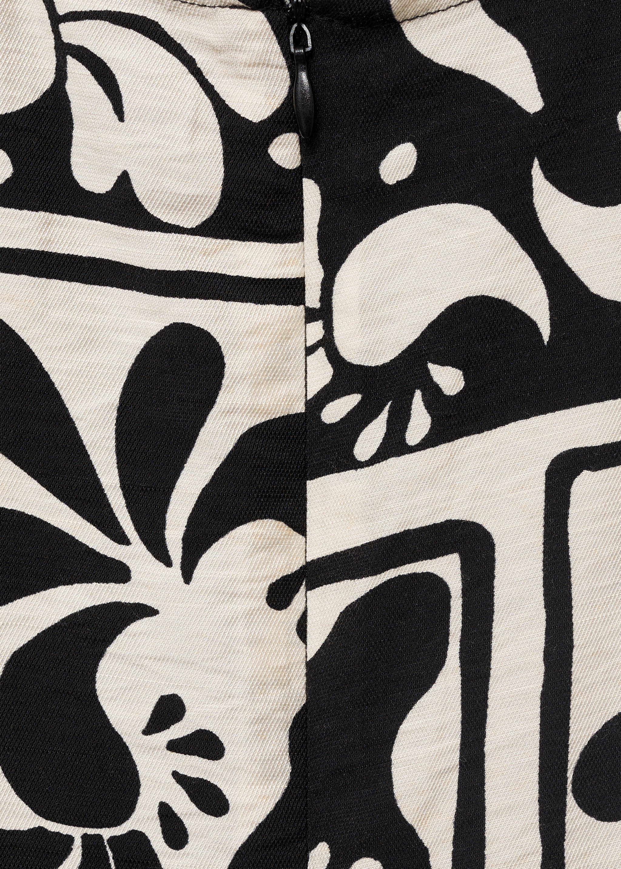 Midi-dress with cut-out - Details of the article 0